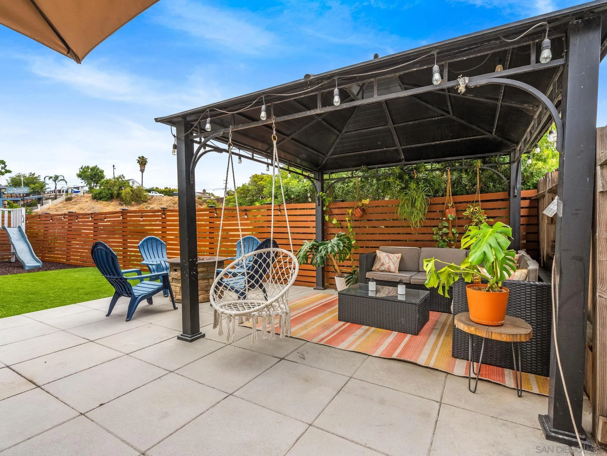 https://cdn.realtyfeed.com/cdn/127/260015904/94de4516b8f73dbf820e5bce46bde4cc.webp
