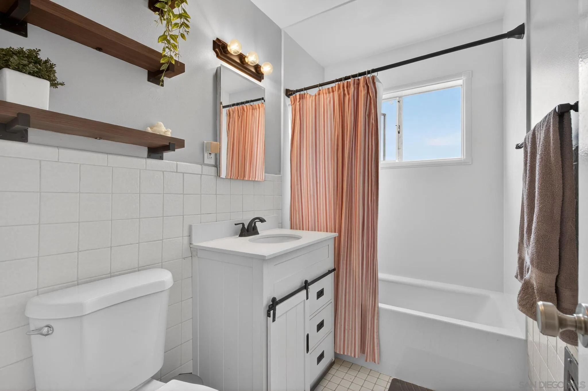 https://cdn.realtyfeed.com/cdn/127/260015904/a1b971a050f8d08b4ae25121edee20ca.webp