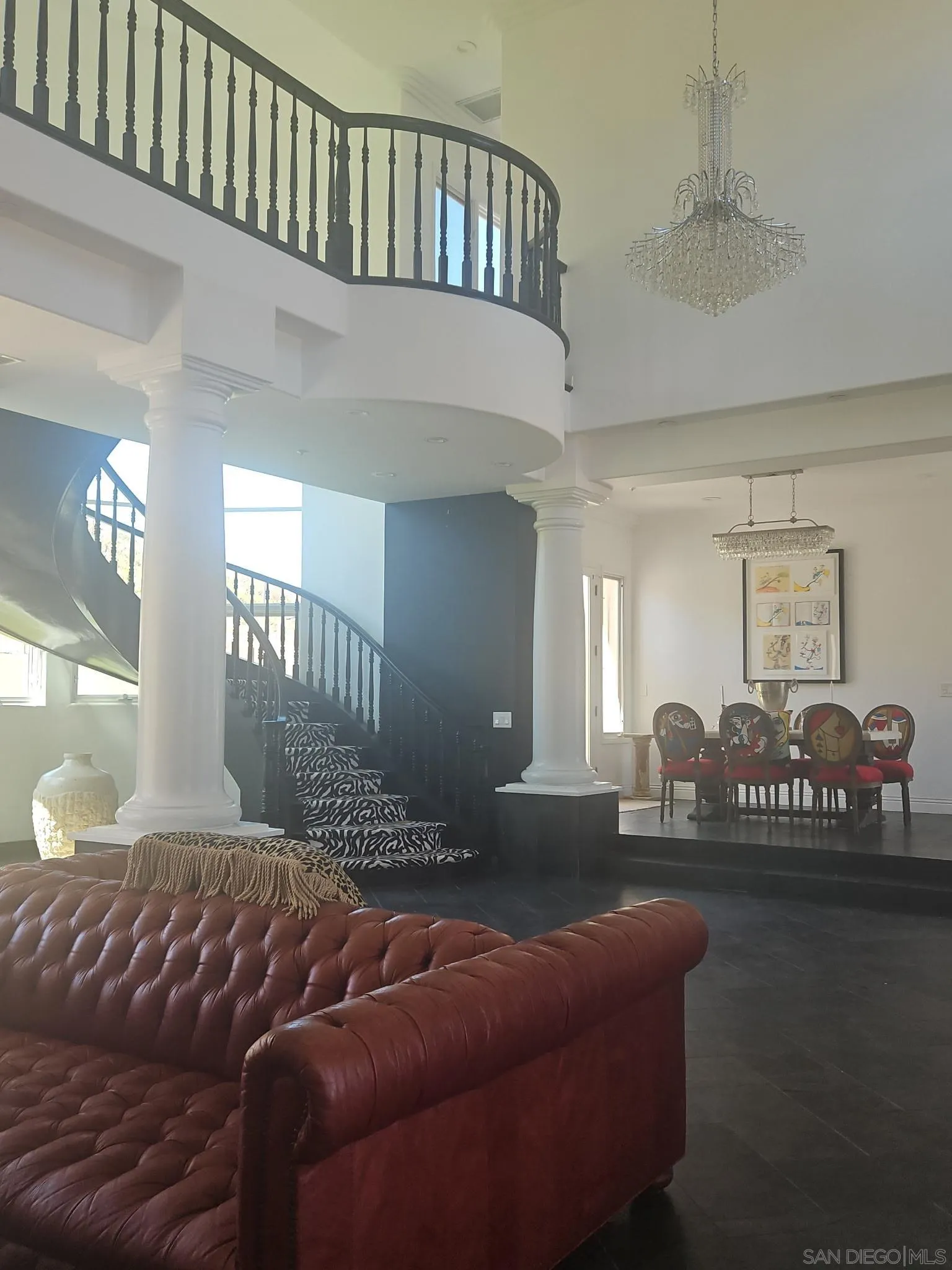 https://cdn.realtyfeed.com/cdn/127/260015905/5b82e00e51c403f08f29b217a6cb5d41.webp