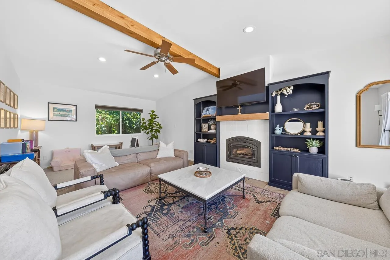 https://cdn.realtyfeed.com/cdn/127/260015909/4c70bfcad3cb0ba2df704f22aac0a10d.webp