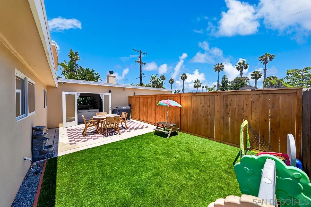 https://cdn.realtyfeed.com/cdn/127/260015909/c3c0910677983eb76f4450a17a9fb5a7.webp