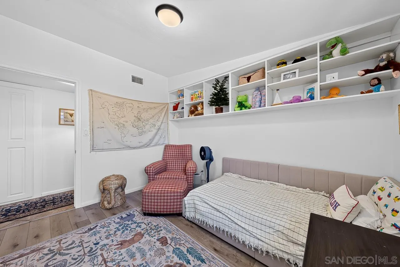 https://cdn.realtyfeed.com/cdn/127/260015909/ef4b90ae5f007bc383042b257a301b6c.webp
