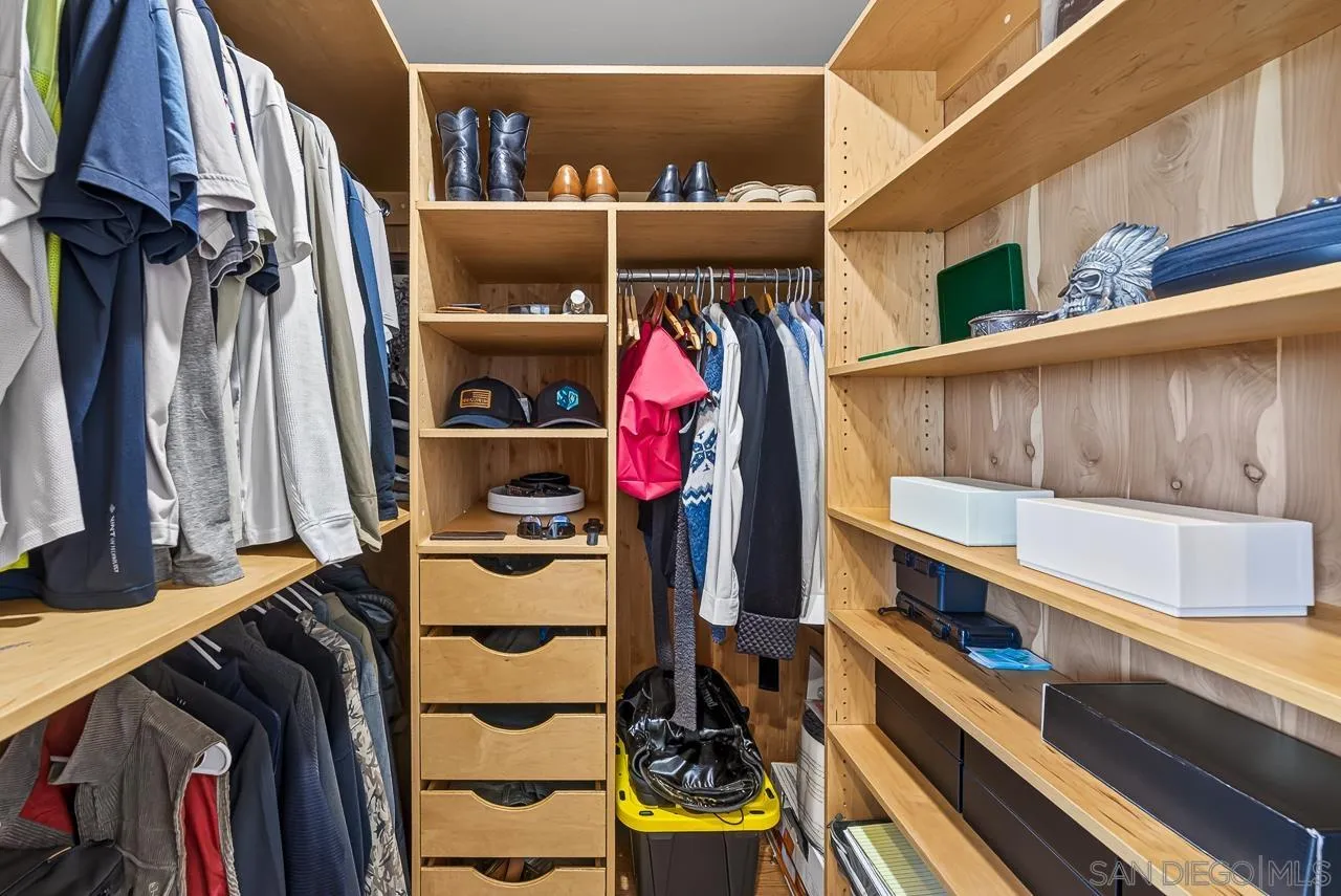 https://cdn.realtyfeed.com/cdn/127/260015909/fd8706cafd2c0d93f243c65d00bdbe5e.webp