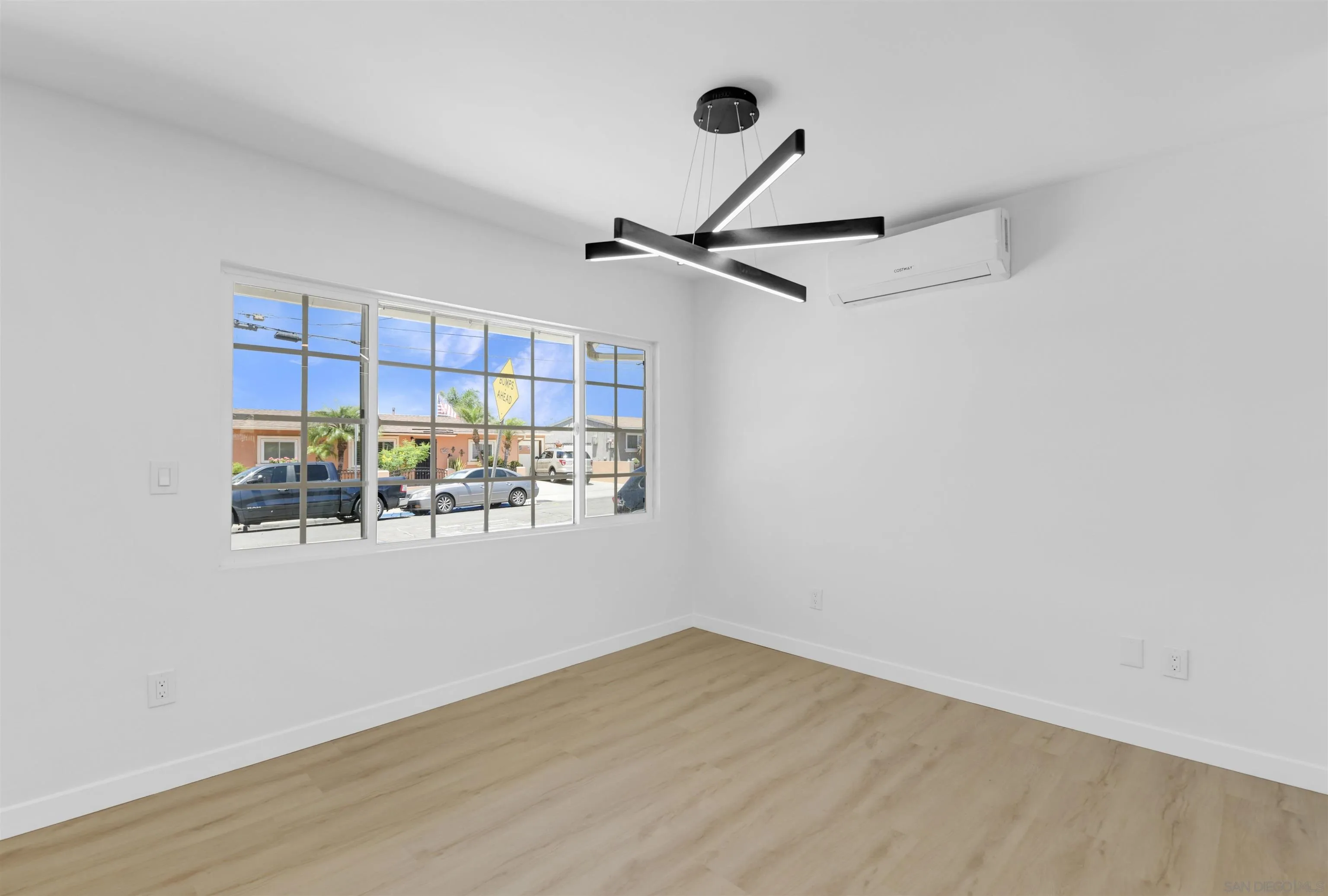 https://cdn.realtyfeed.com/cdn/127/260015911/404821d8e77473f5c8274a8630057093.webp