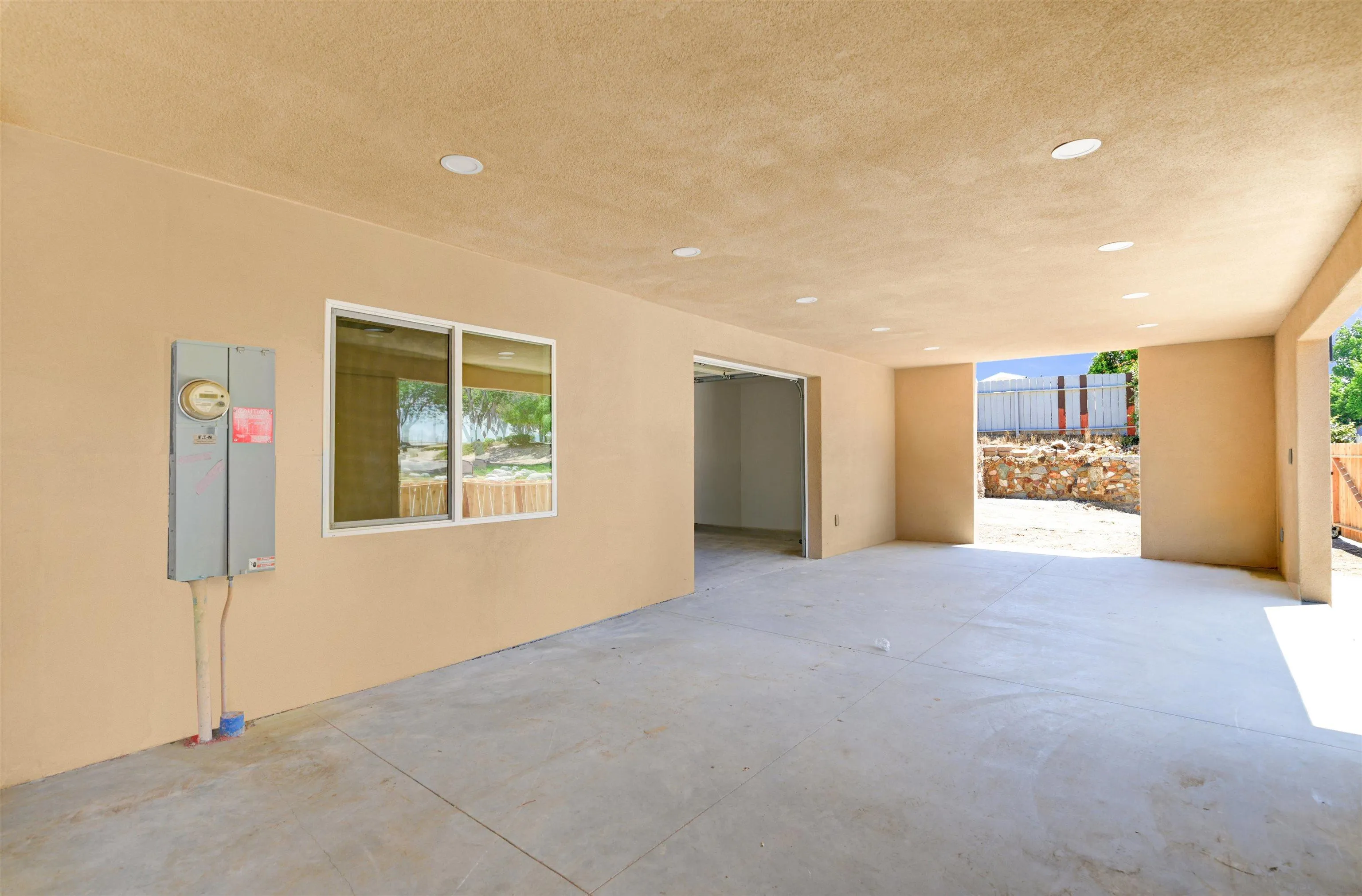 https://cdn.realtyfeed.com/cdn/127/260015911/c3d9382dce9f27726b9b6b2235ca2465.webp