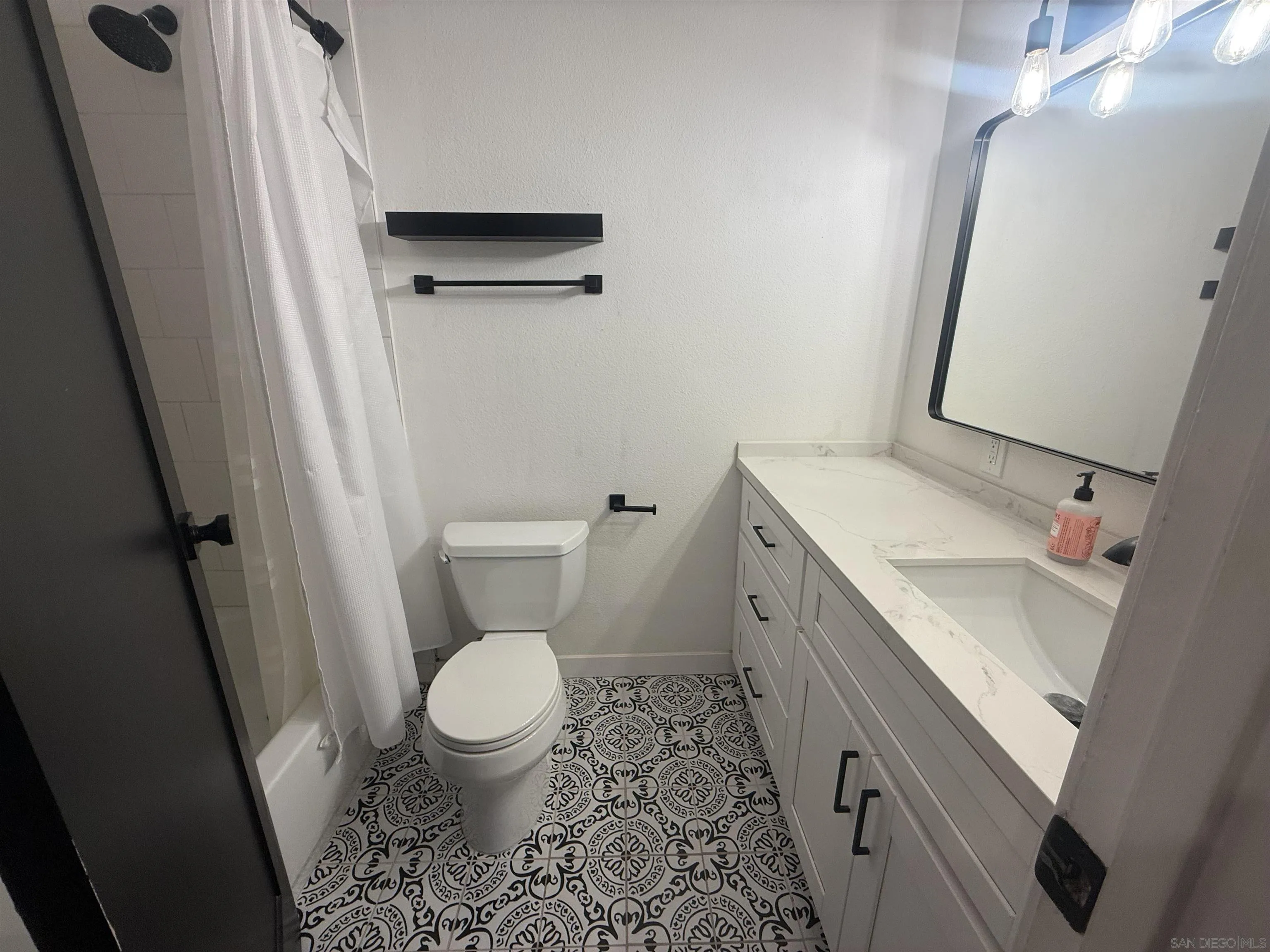 https://cdn.realtyfeed.com/cdn/127/260015913/e23e62000a956ad246a57d71c73c6291.webp