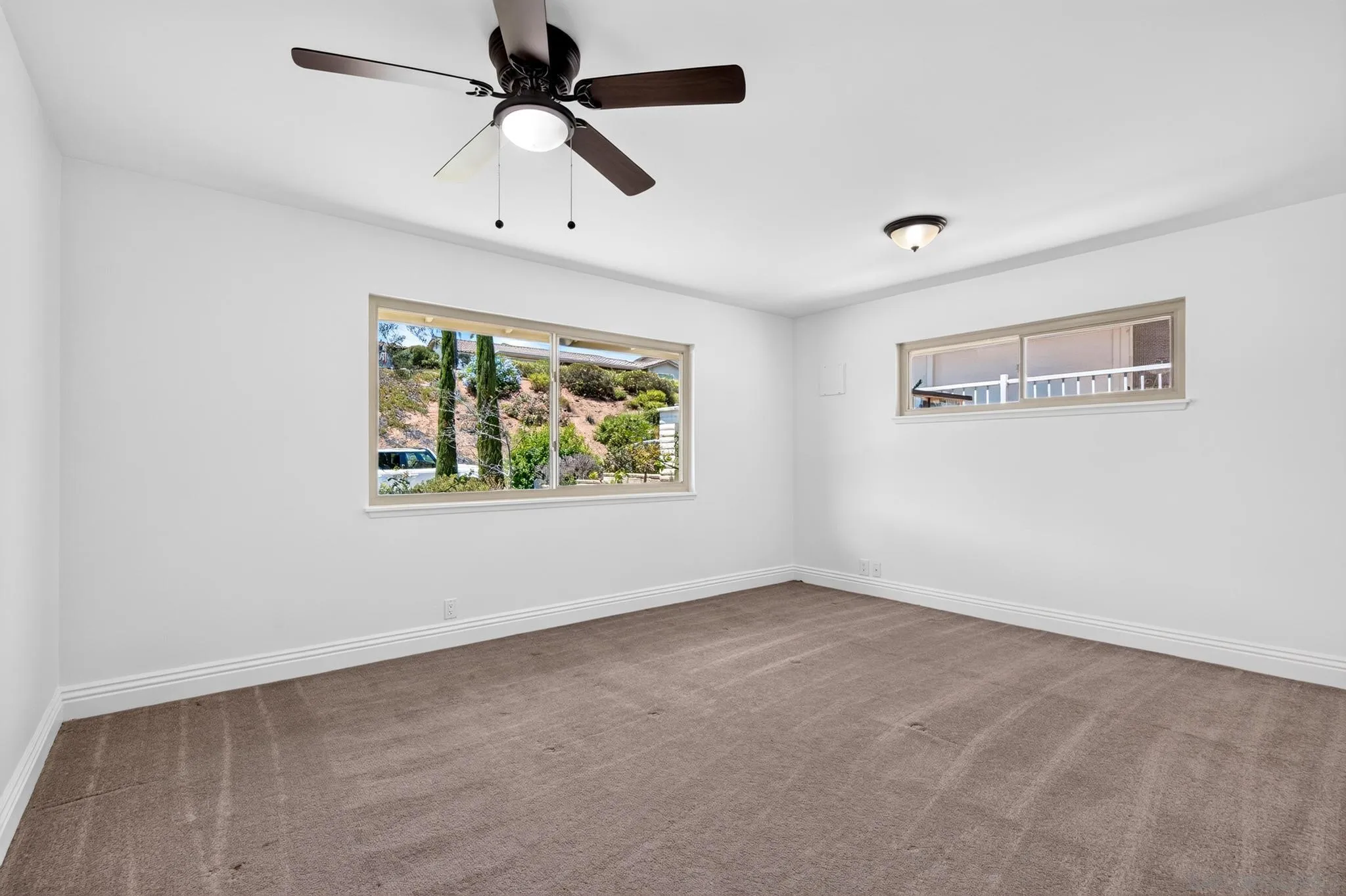 https://cdn.realtyfeed.com/cdn/127/260015914/511a91840e722ef465575a1102b28add.webp