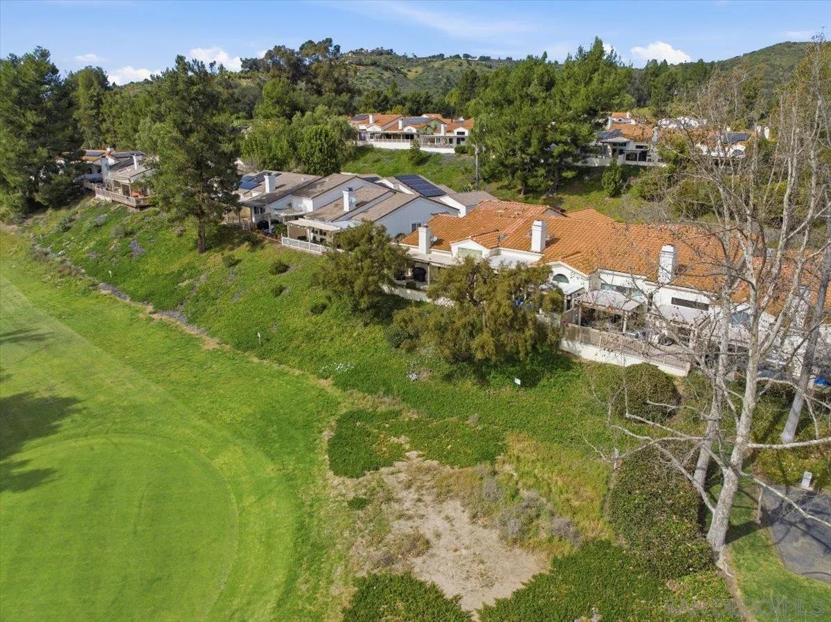 https://cdn.realtyfeed.com/cdn/127/260015915/3cf0a622275f976eab970cde52510e8e.webp