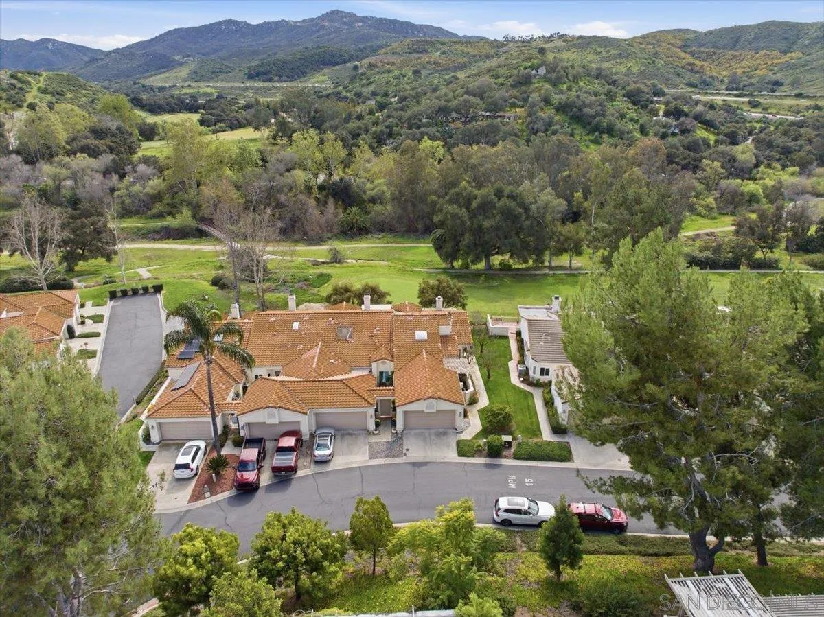 https://cdn.realtyfeed.com/cdn/127/260015915/f3a948840104b03fa725c6fd7aea3719.webp