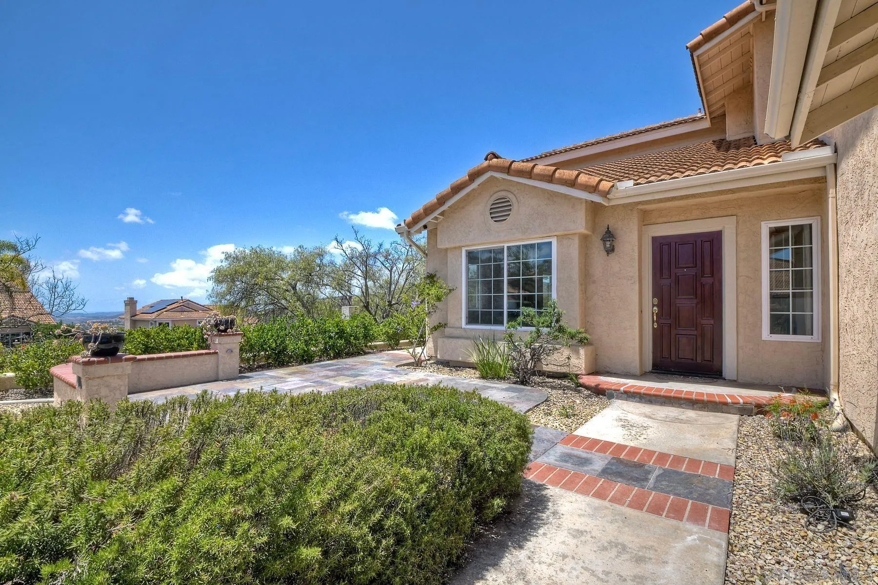 https://cdn.realtyfeed.com/cdn/127/260015922/1bad305ef59b94b04279b22318796a76.webp