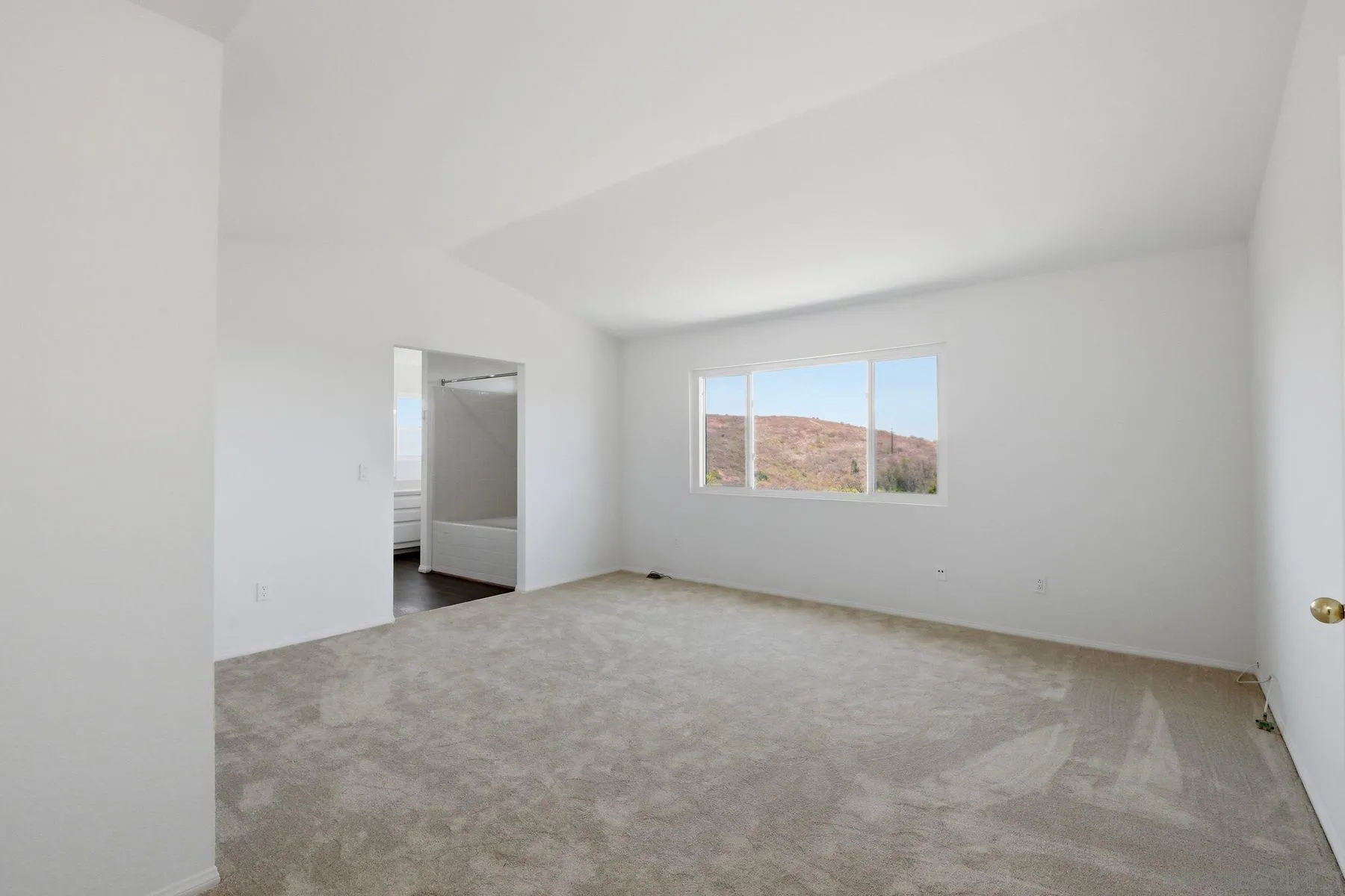 https://cdn.realtyfeed.com/cdn/127/260015922/2a31bc0e941a039ebbc0f9bfac8c7a58.webp