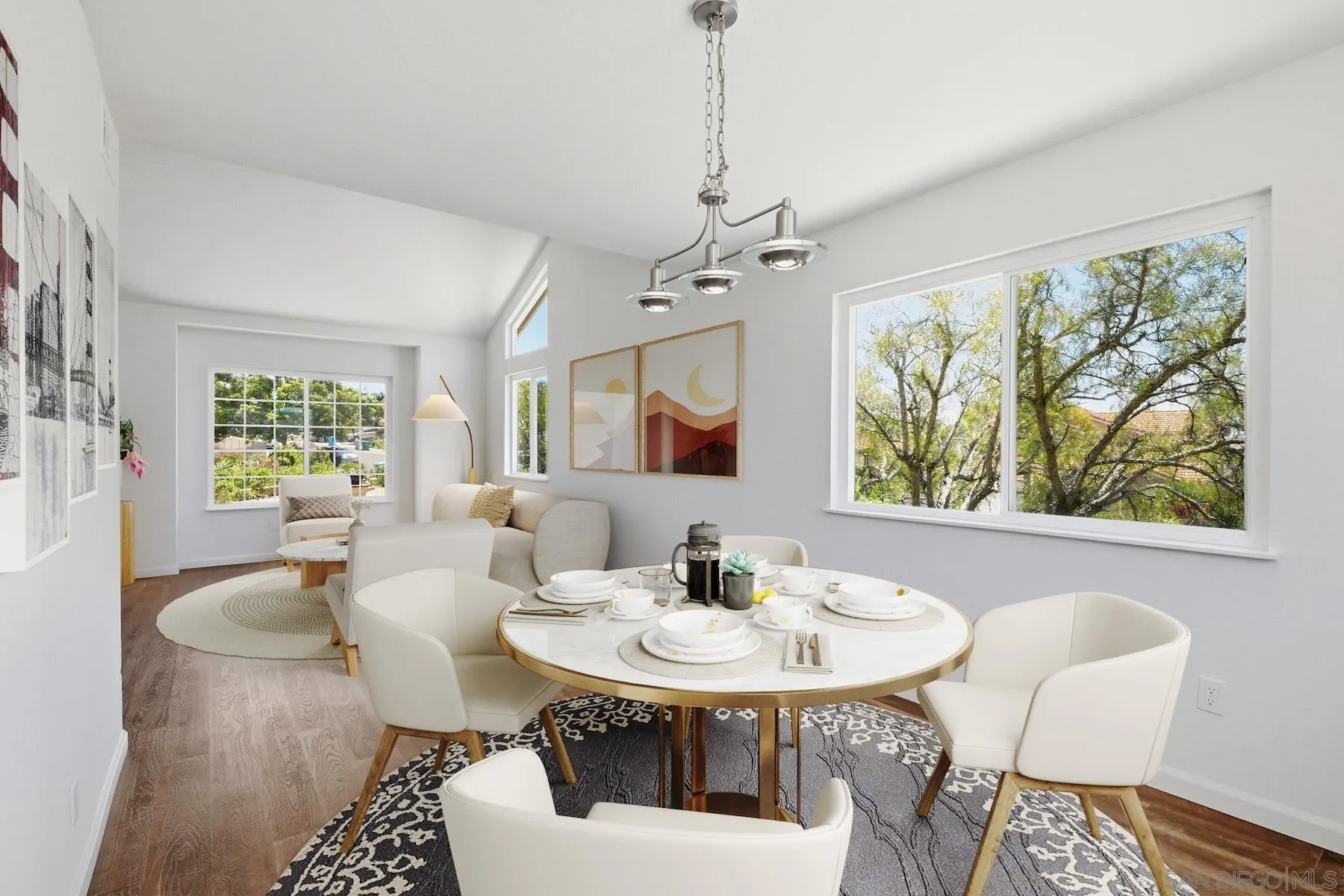 https://cdn.realtyfeed.com/cdn/127/260015922/2c621ee75cdf50af03ea27cc57d86695.webp