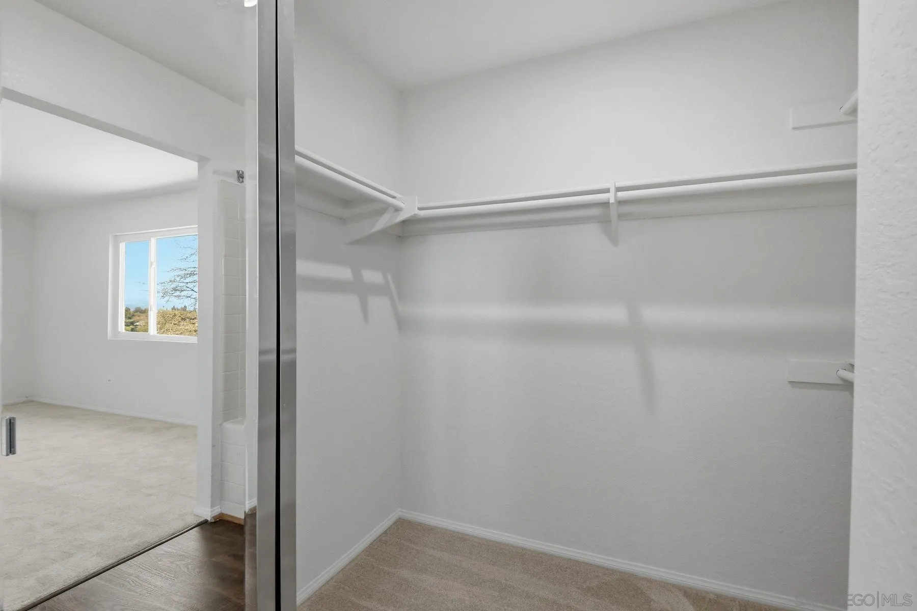 https://cdn.realtyfeed.com/cdn/127/260015922/e20708cfe1d6671baa447225ced4b23c.webp