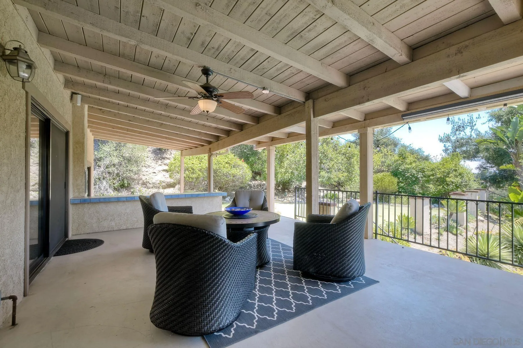 https://cdn.realtyfeed.com/cdn/127/260015925/040ab2bd6528a235fd2fa5ca99882aae.webp