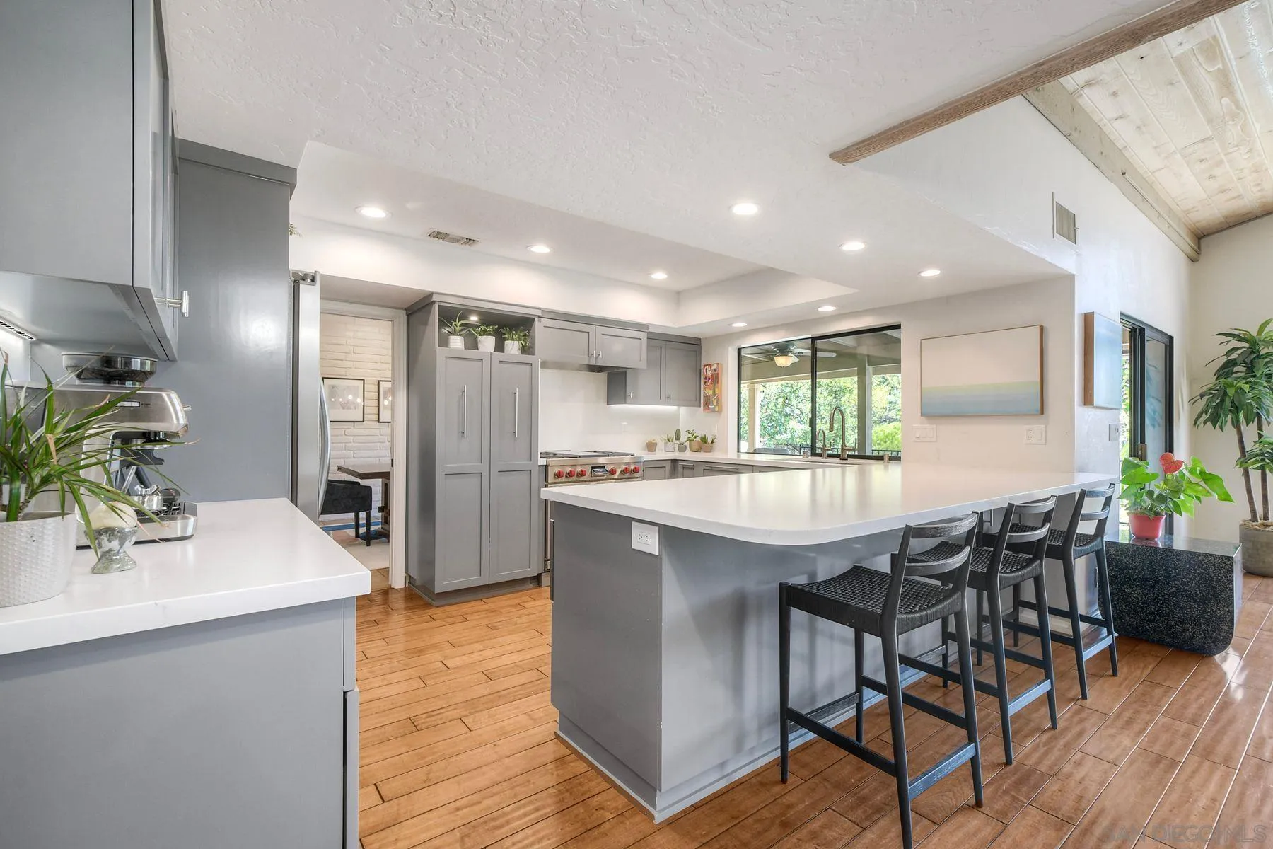 https://cdn.realtyfeed.com/cdn/127/260015925/3ab830ddfa49af0a41e2c5735829b2c5.webp