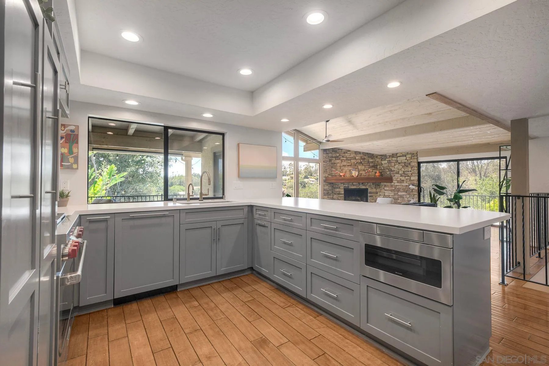 https://cdn.realtyfeed.com/cdn/127/260015925/8b48095c99a788a767badf461f300426.webp