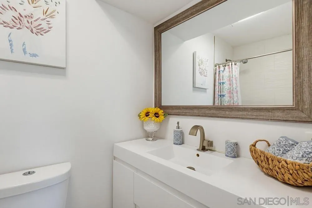 https://cdn.realtyfeed.com/cdn/127/260015927/3813f966a561317c4bd34edad758545d.webp