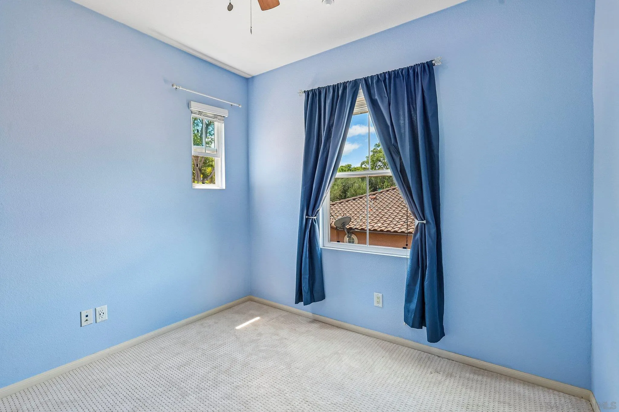 https://cdn.realtyfeed.com/cdn/127/260015929/17d490c64b02e12b22c9fdc1d4f801bc.webp
