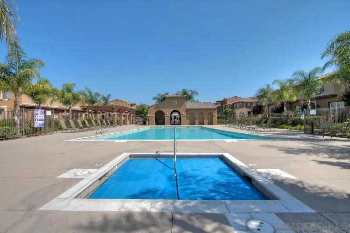 https://cdn.realtyfeed.com/cdn/127/260015929/363ba360abc160a27e9a0090ad77accd.webp