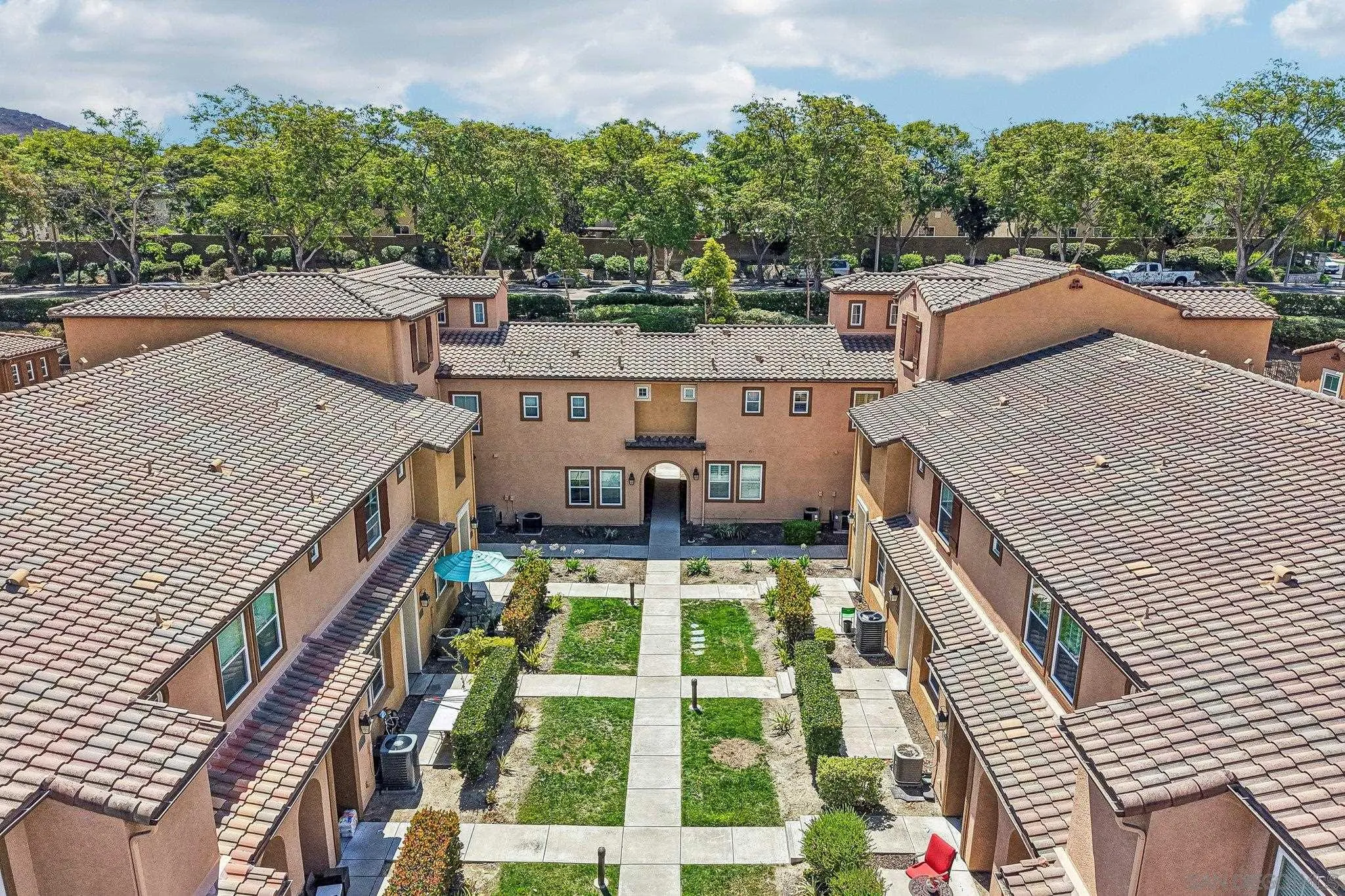 https://cdn.realtyfeed.com/cdn/127/260015929/6a53cd7ce0423e0351fa4b75a453bcea.webp