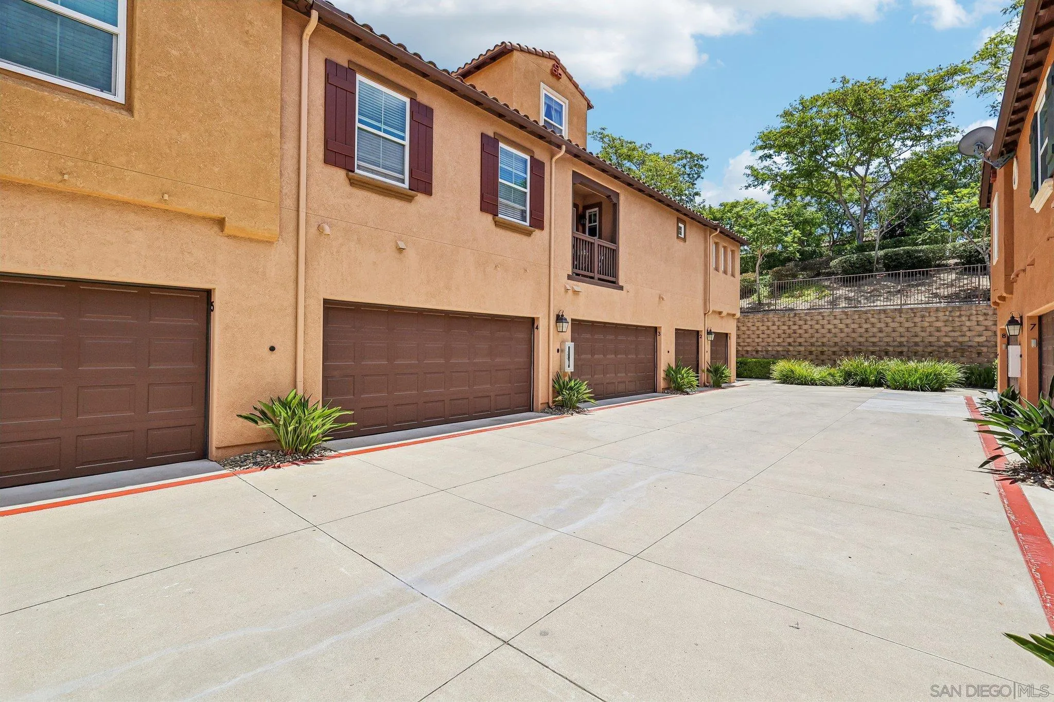 https://cdn.realtyfeed.com/cdn/127/260015929/a51c3103d26fce7e0f3713a85973bc4c.webp