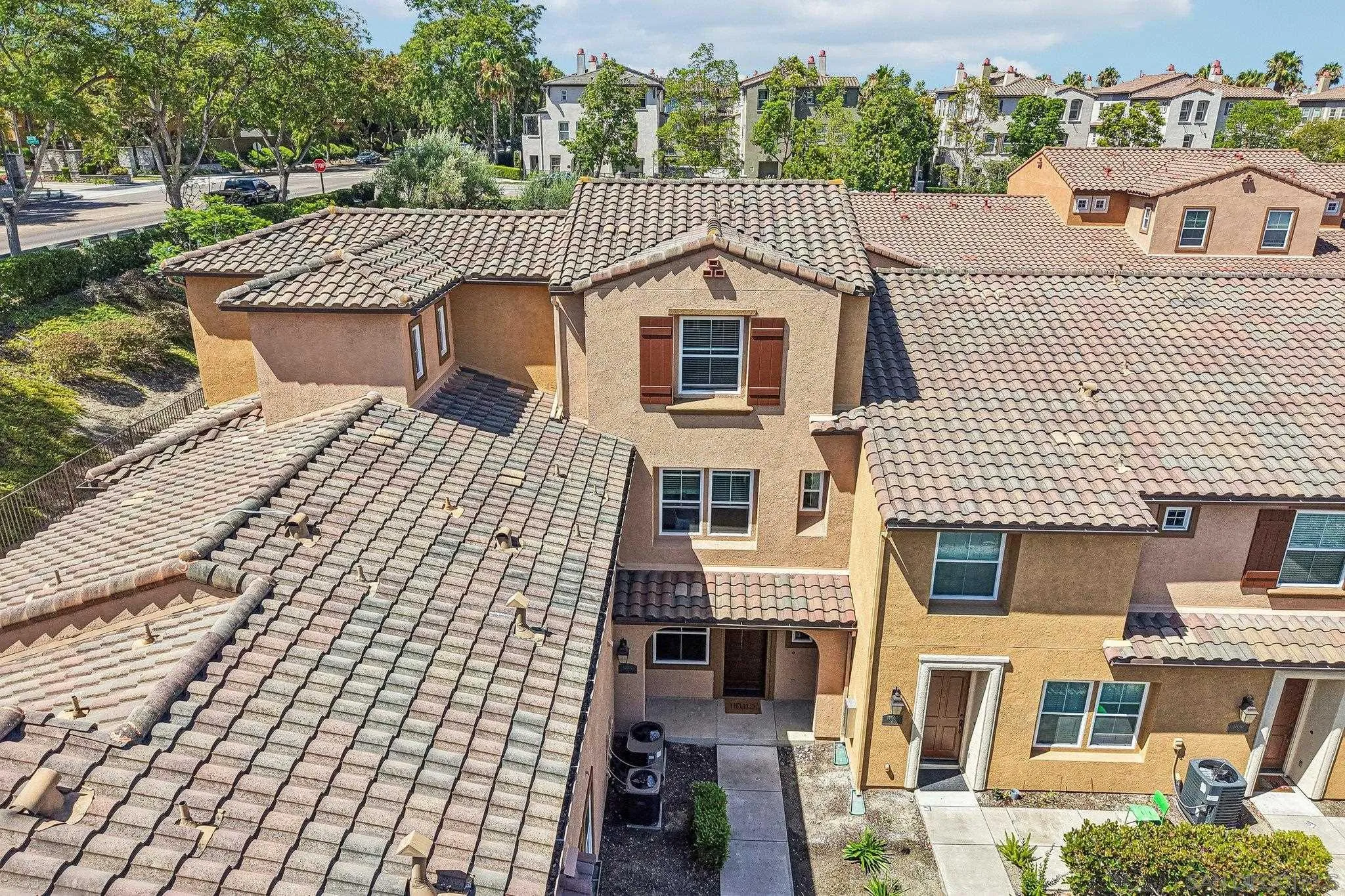https://cdn.realtyfeed.com/cdn/127/260015929/a77b737335aef1e19b1cf22028c4e3fa.webp