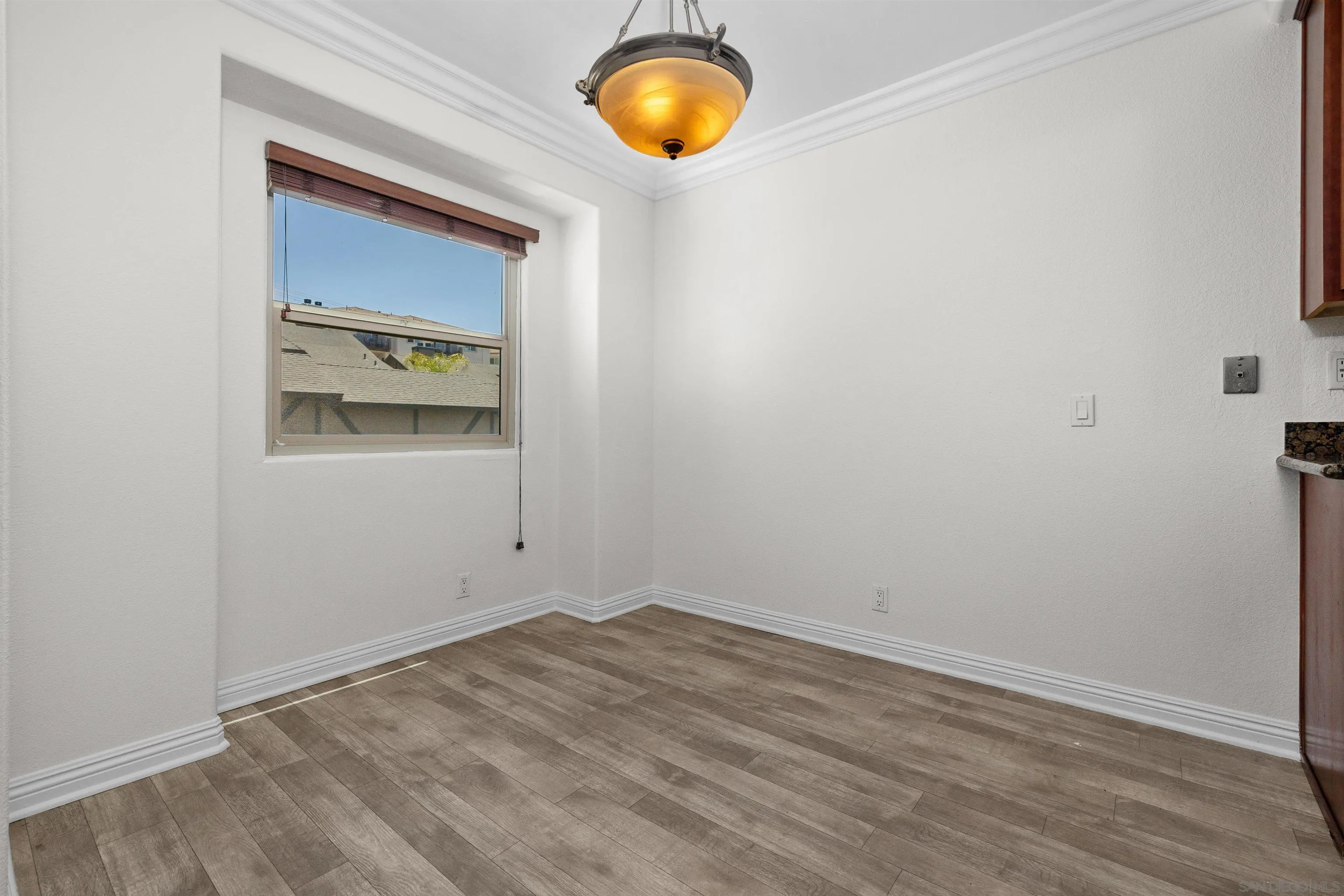 Photo #12: 260015930 Listing: Photo #12