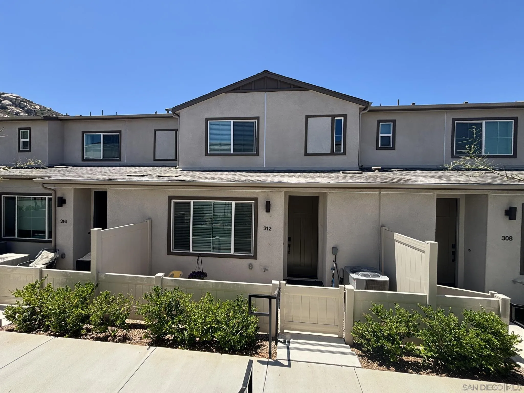312 Zest Lane, Fallbrook, CA 92028 - Main photo, Fallbrook, CA