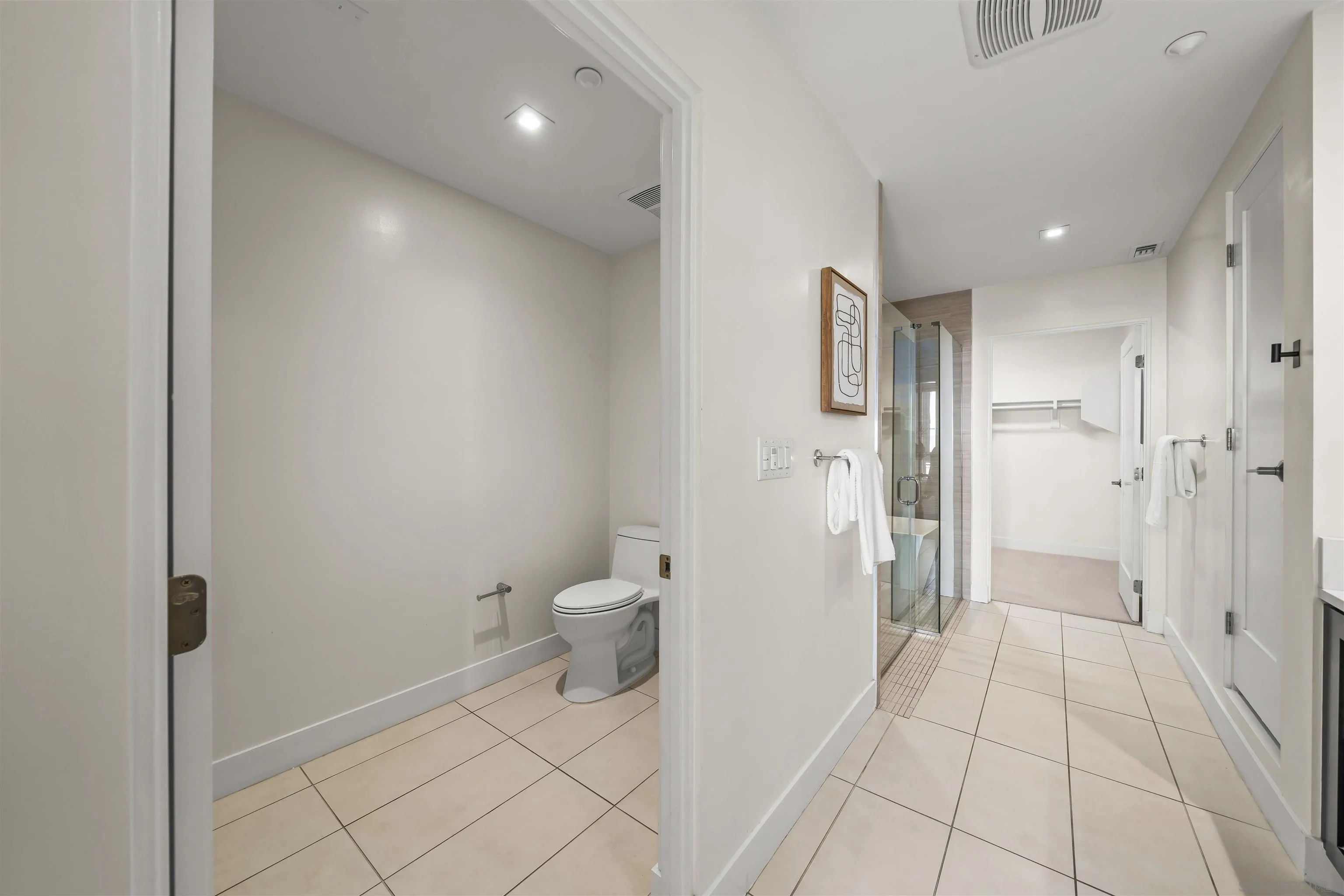 Photo #32: 260015934 Listing: Photo #32