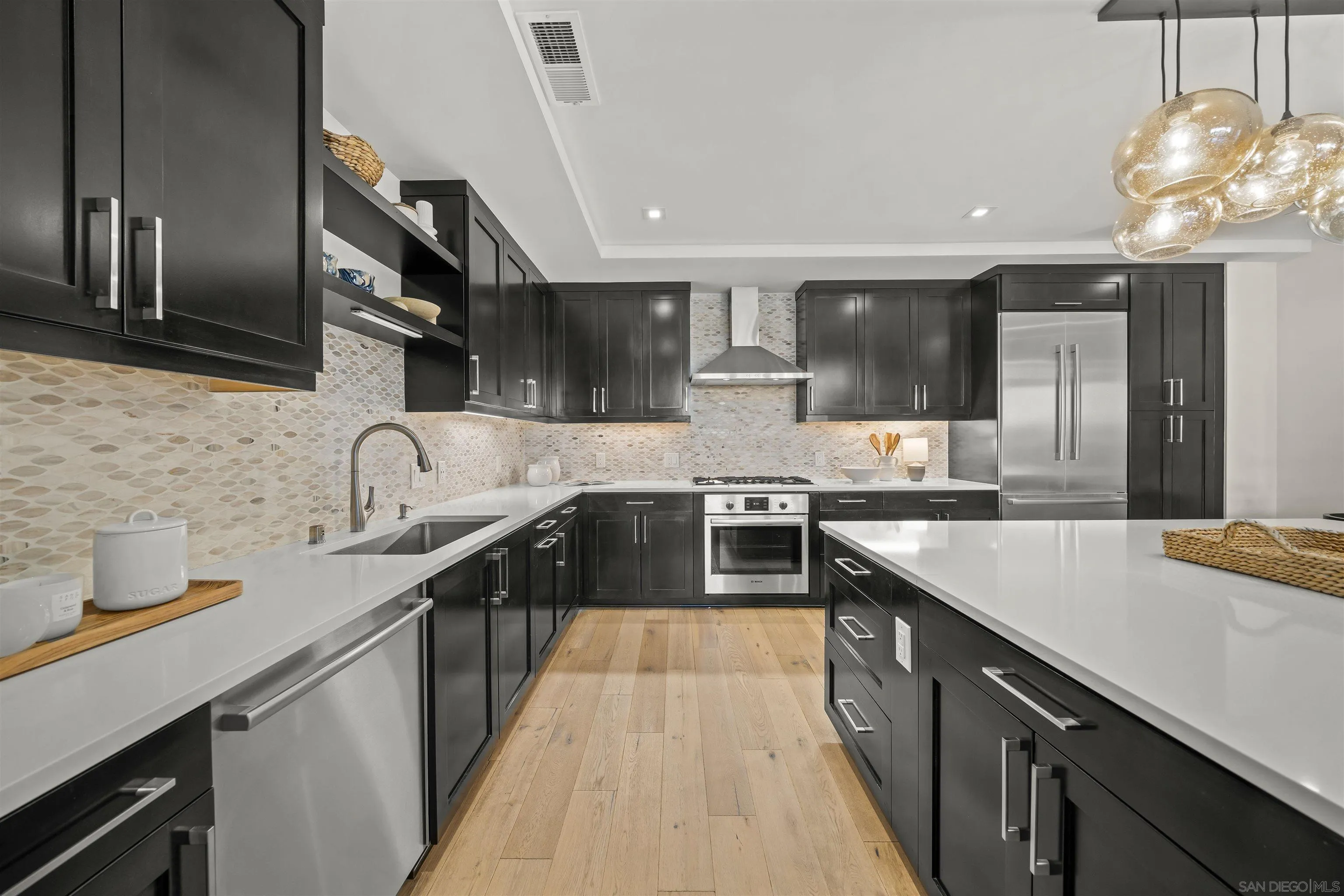 Photo #13: 260015934 Listing: Photo #13
