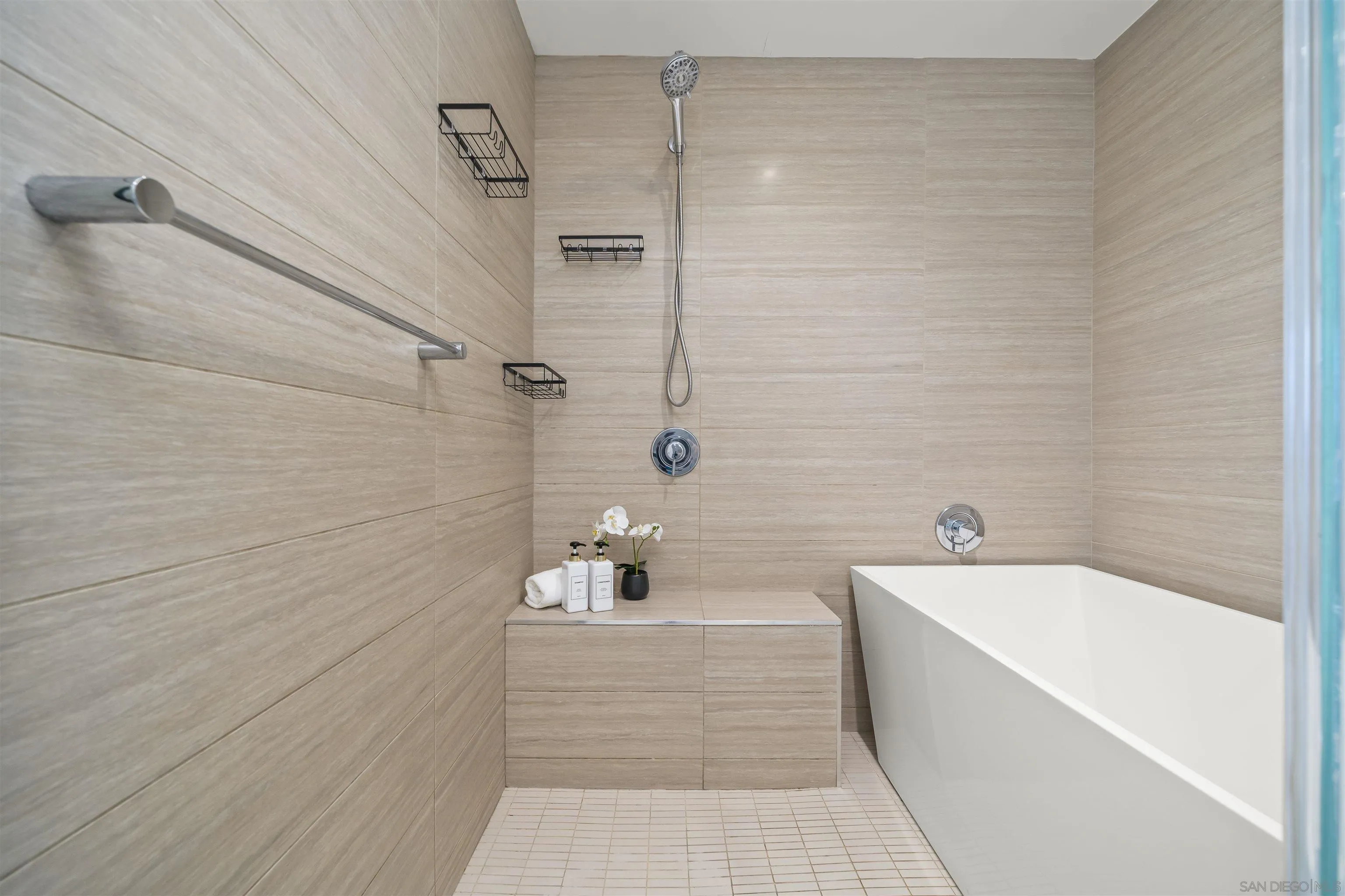 Photo #31: 260015934 Listing: Photo #31