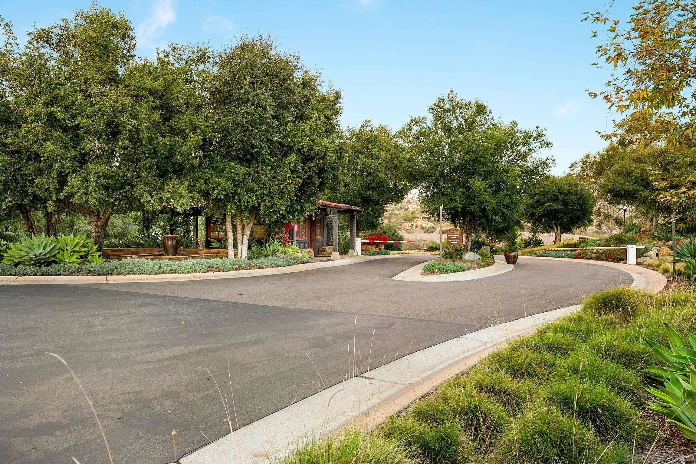https://cdn.realtyfeed.com/cdn/127/260015947/6ee10b6d964de41b7045d2cf9b047961.webp