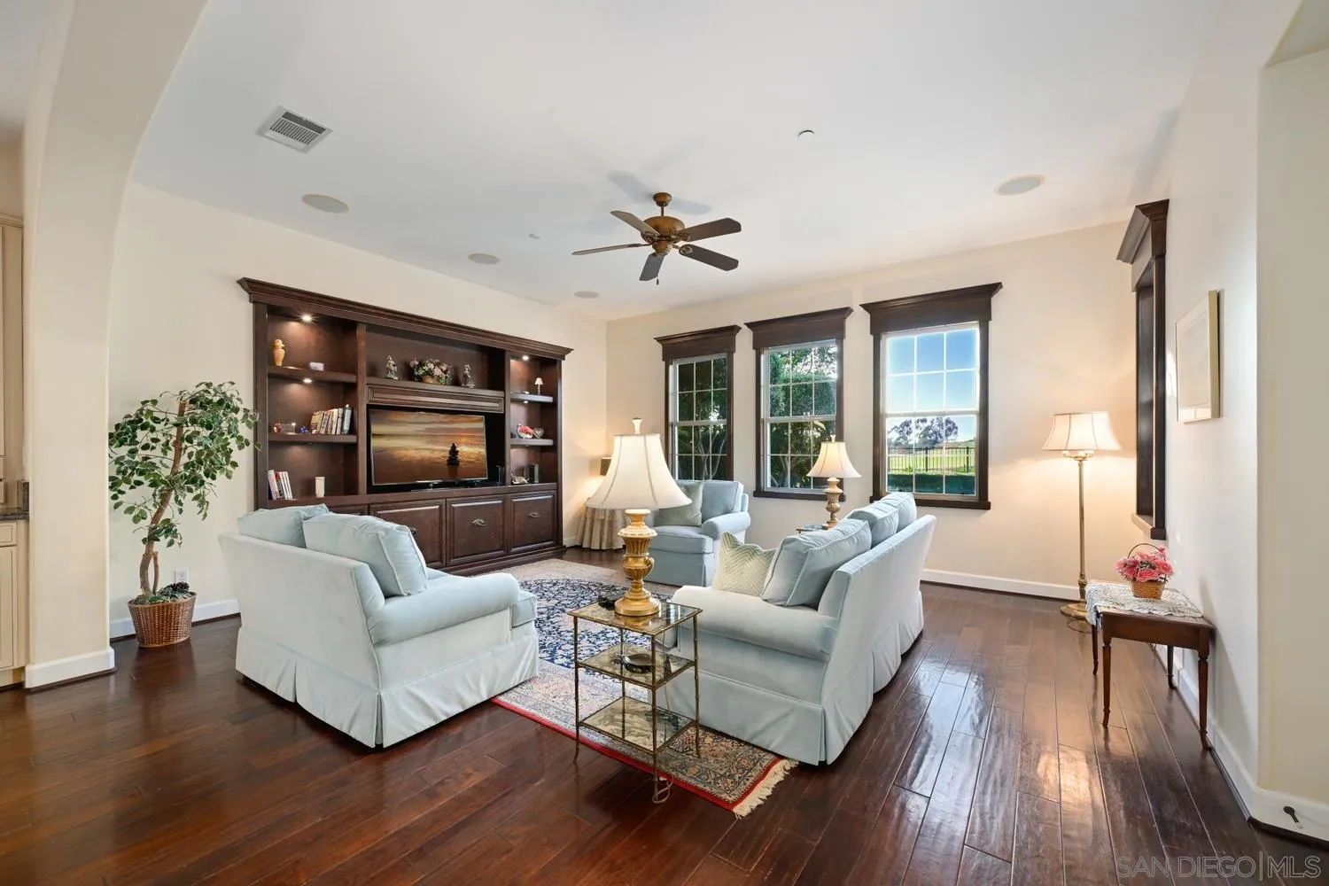 https://cdn.realtyfeed.com/cdn/127/260015947/7ec4702472a7a9f5920572c7070b70bc.webp