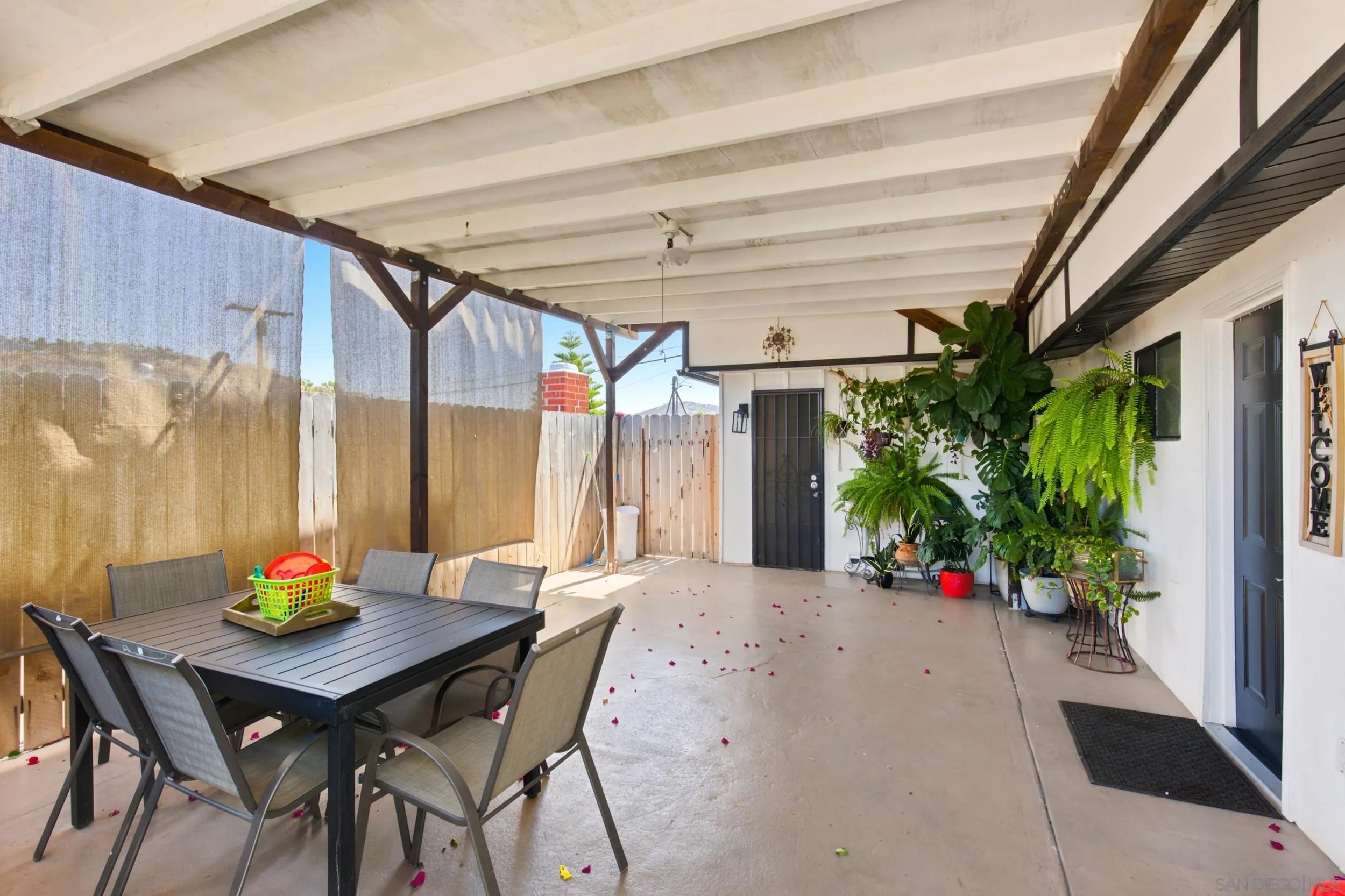 https://cdn.realtyfeed.com/cdn/127/260015963/5e9e88d7dbbb7f87ea279ecac96c8e65.webp