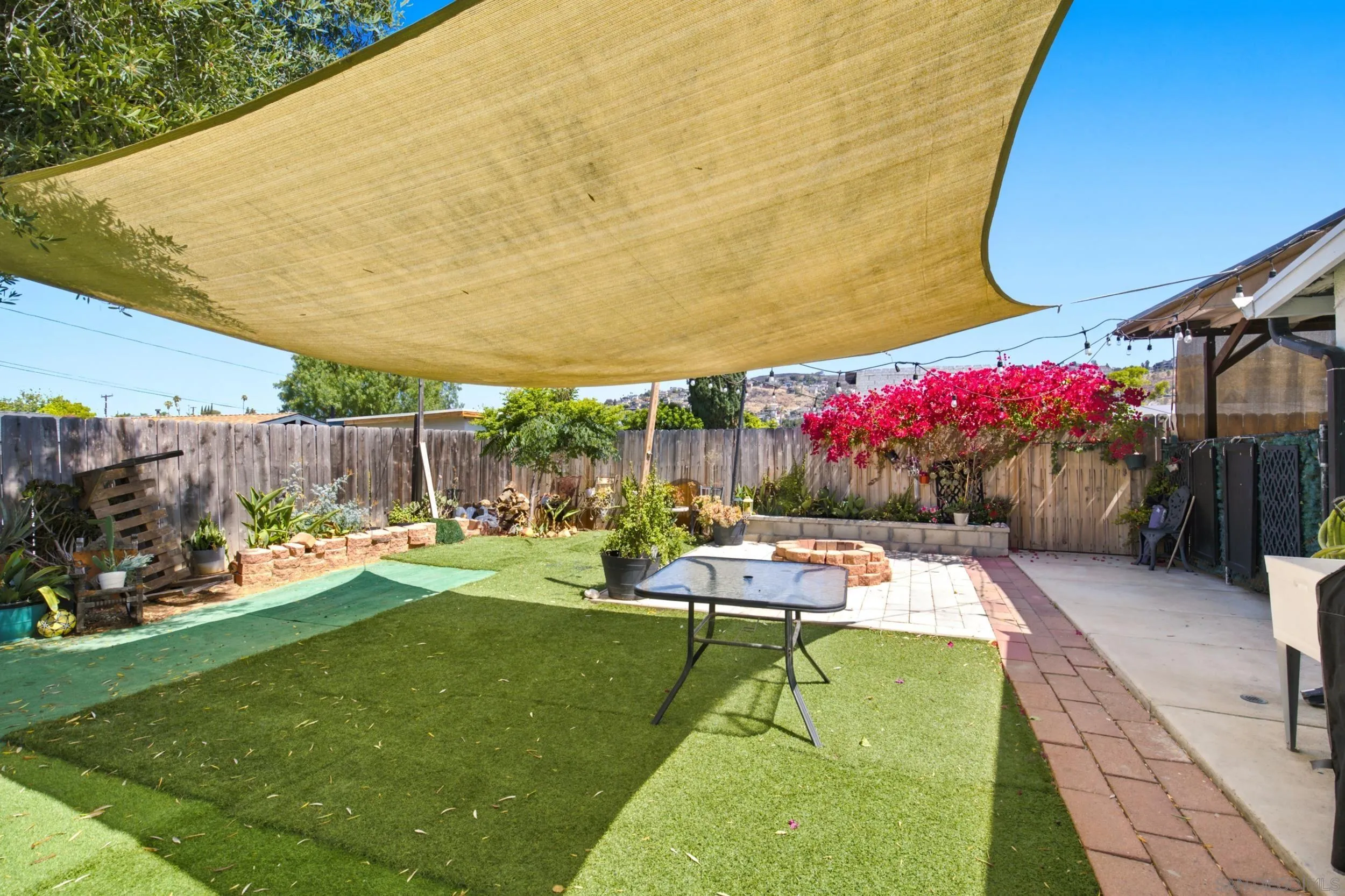 https://cdn.realtyfeed.com/cdn/127/260015963/a0dd2d009635957060aaafb8ed37b6ee.webp