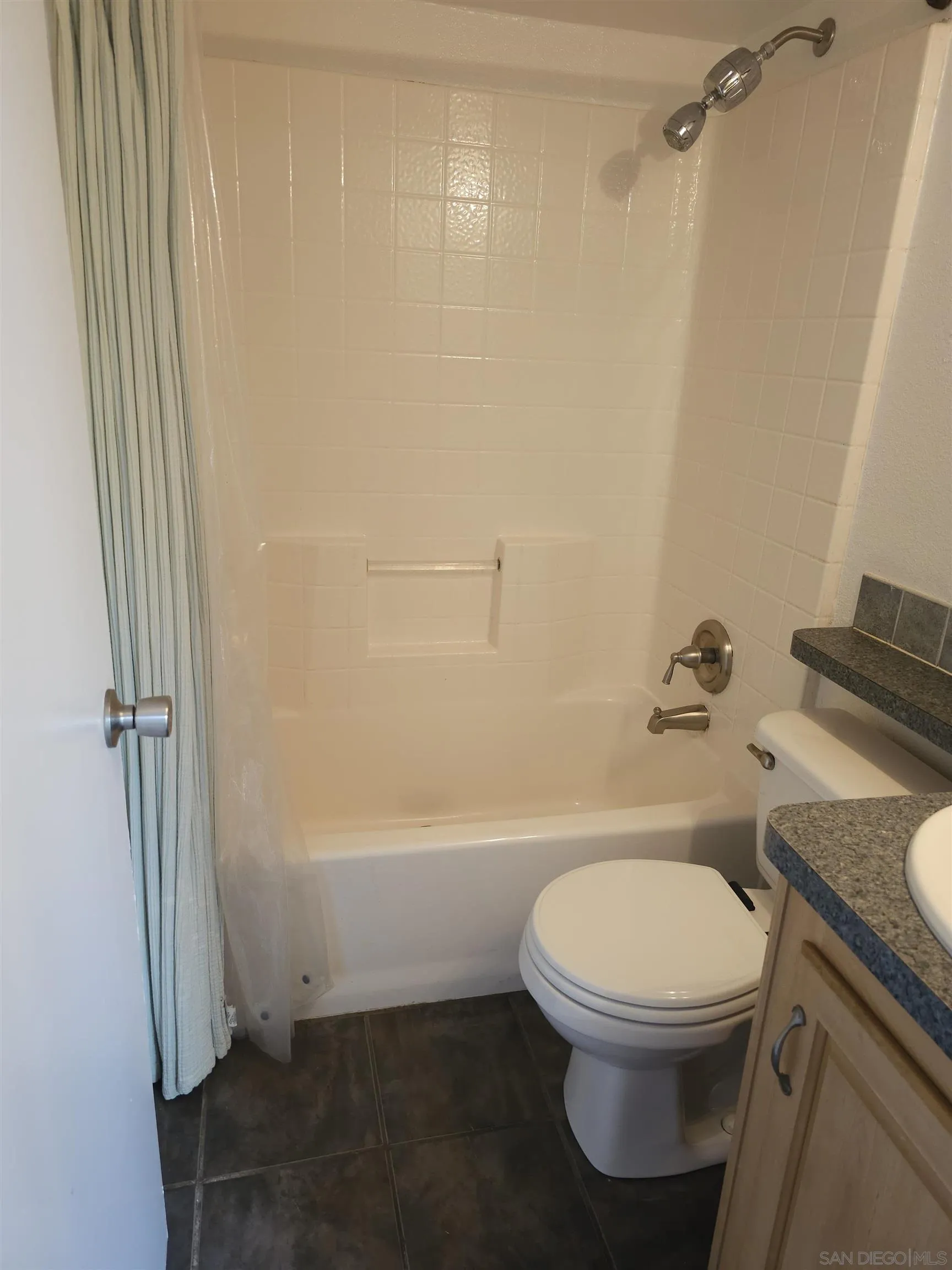 https://cdn.realtyfeed.com/cdn/127/260015974/94ecbaca1dd84375fc42817a4953581c.webp
