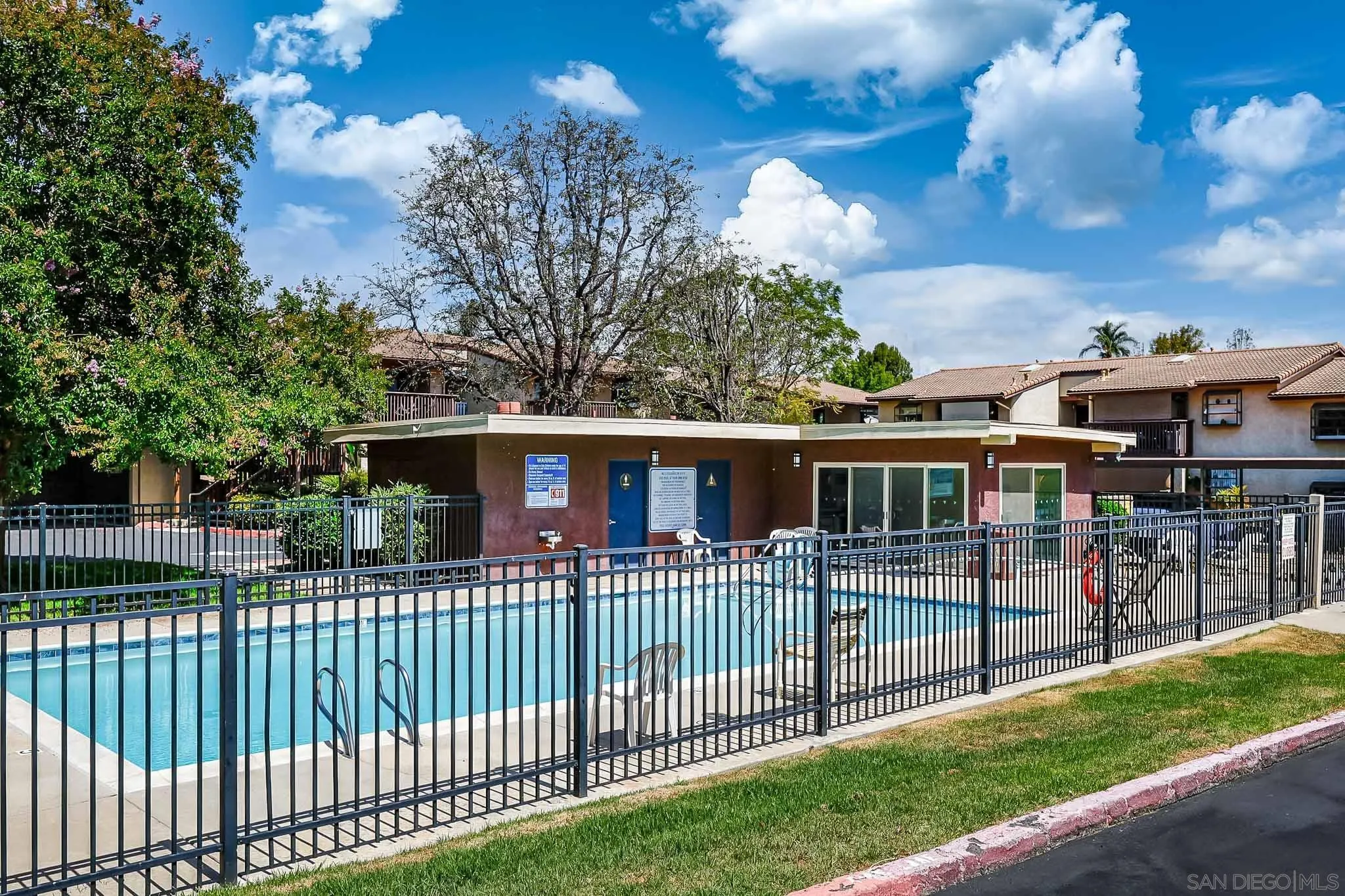 Photo #38: 260015975 Listing: Photo #38