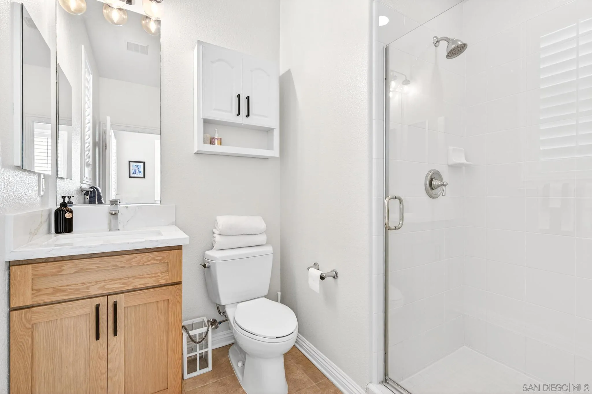 https://cdn.realtyfeed.com/cdn/127/260015978/7be98f1a6356c304b616cb32ea30ba10.webp