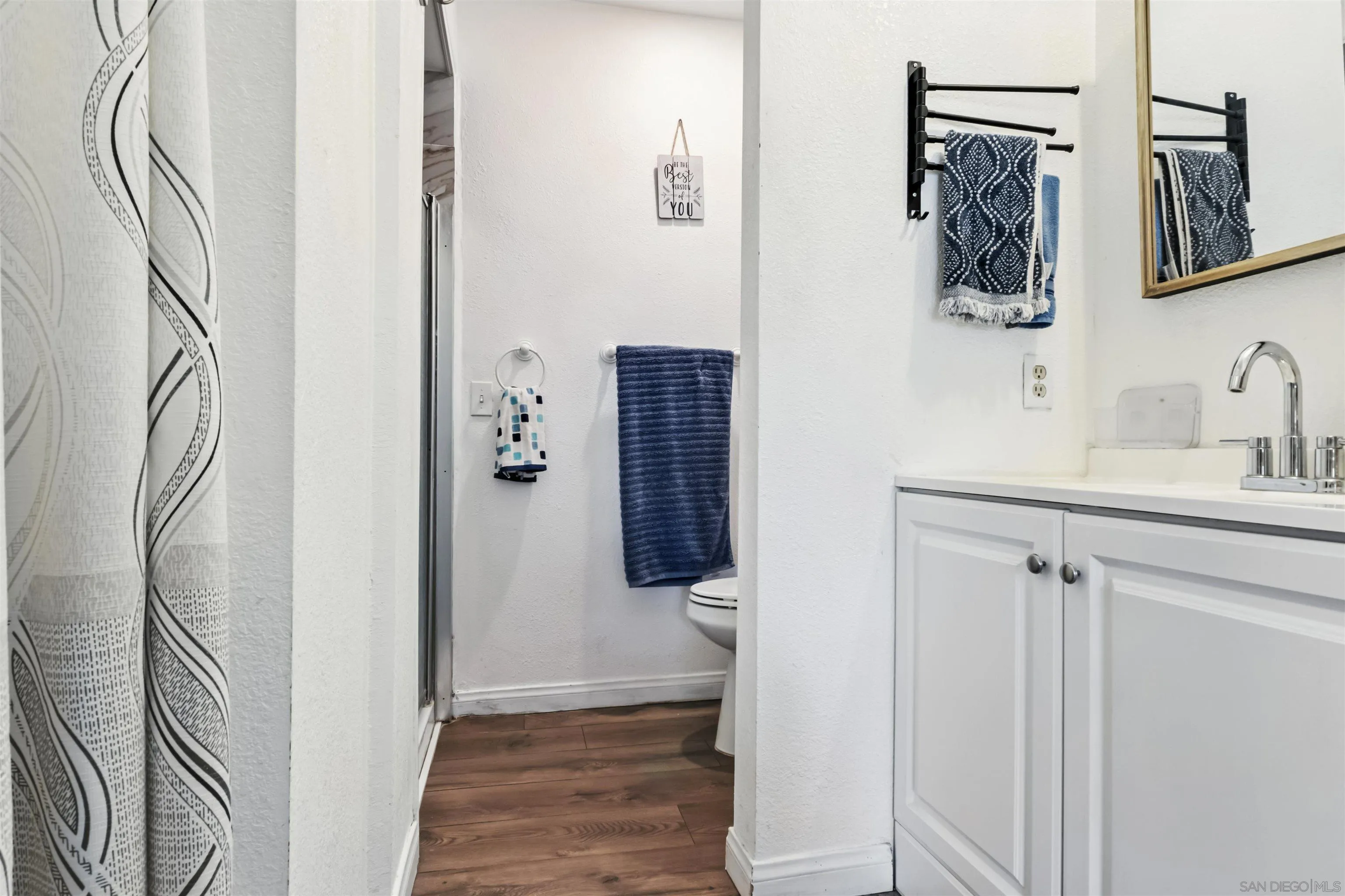 Photo #23: 260015980 Listing: Photo #23