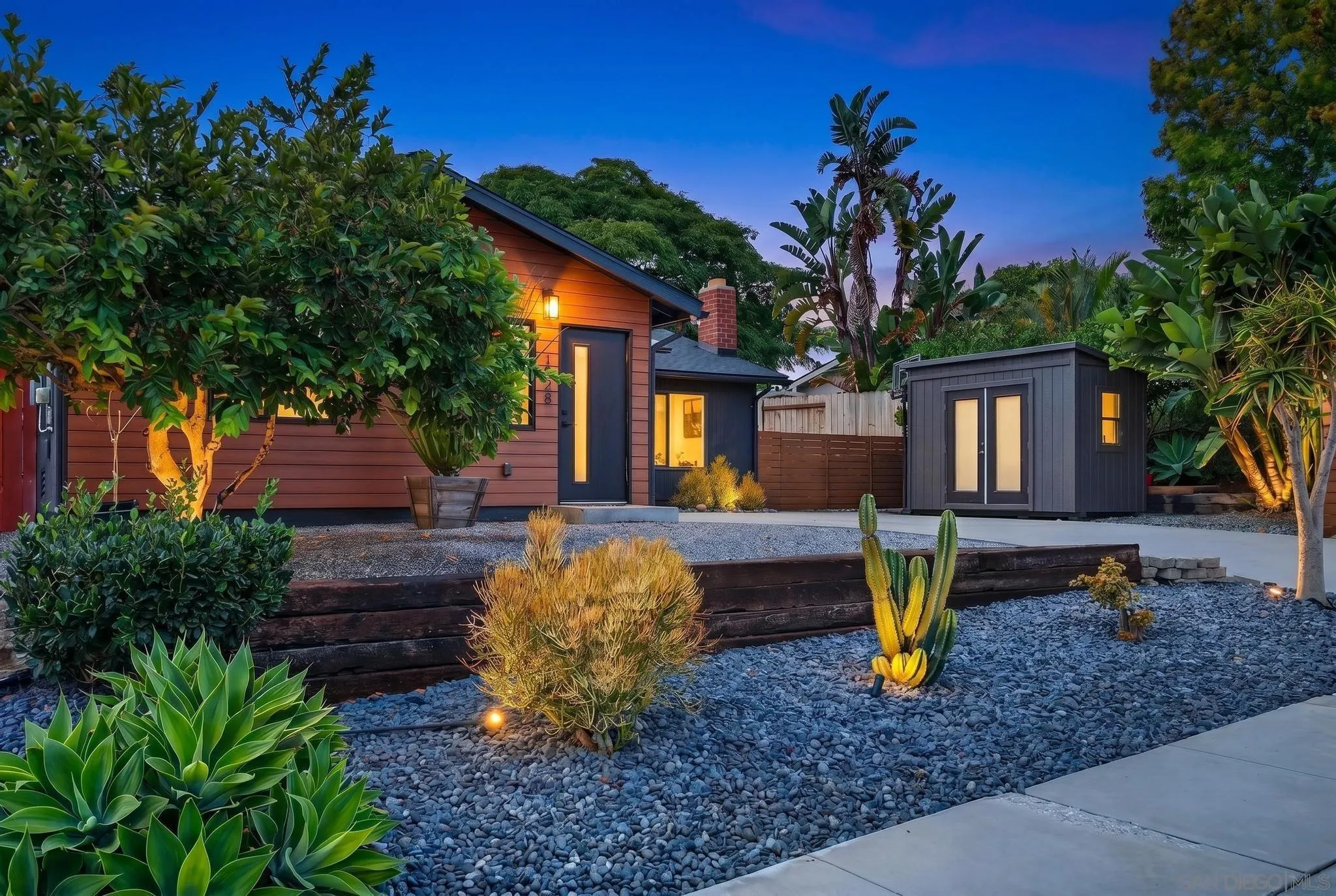 https://cdn.realtyfeed.com/cdn/127/260015981/26114542411bf009f49ae8c30d373525.webp