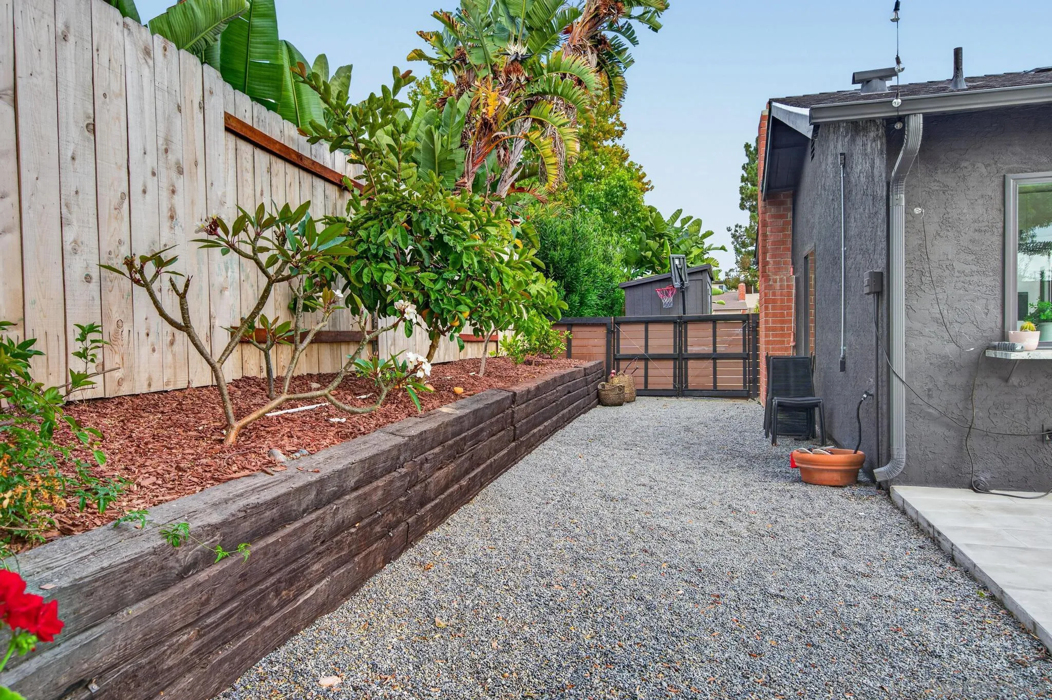 https://cdn.realtyfeed.com/cdn/127/260015981/a6e0a89b35363d8aa24e40d5fc895ae7.webp