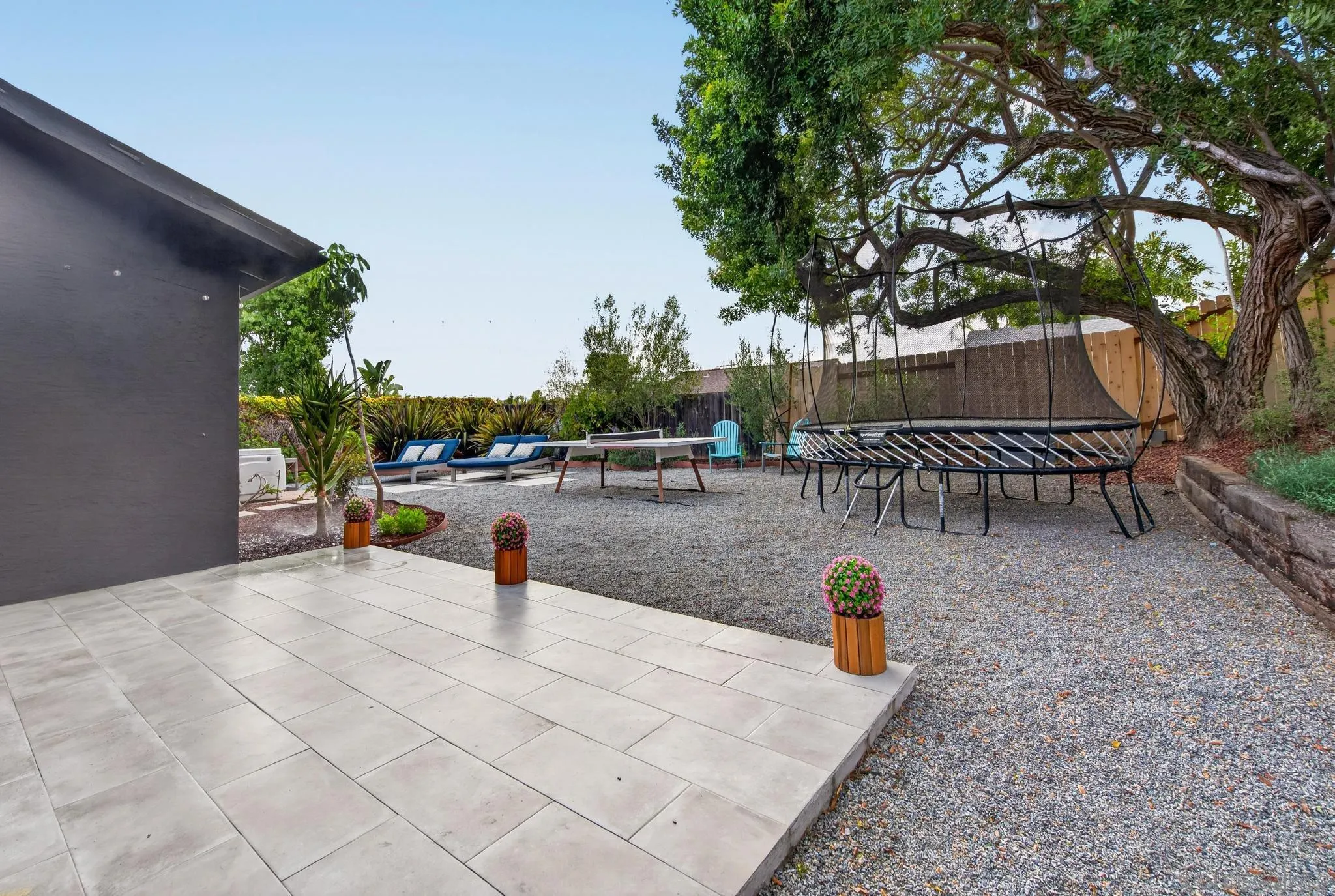https://cdn.realtyfeed.com/cdn/127/260015981/b18cd4407f3ad93da8ee0786b8ed1eed.webp