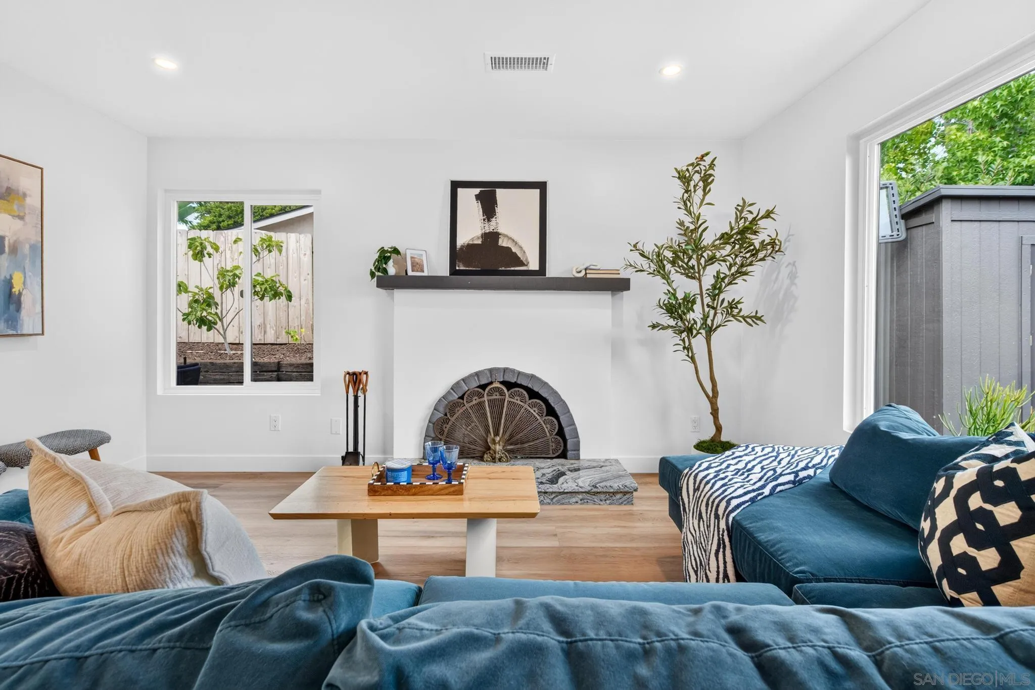 https://cdn.realtyfeed.com/cdn/127/260015981/e275dd516010c3973ace0c9ecc639eef.webp