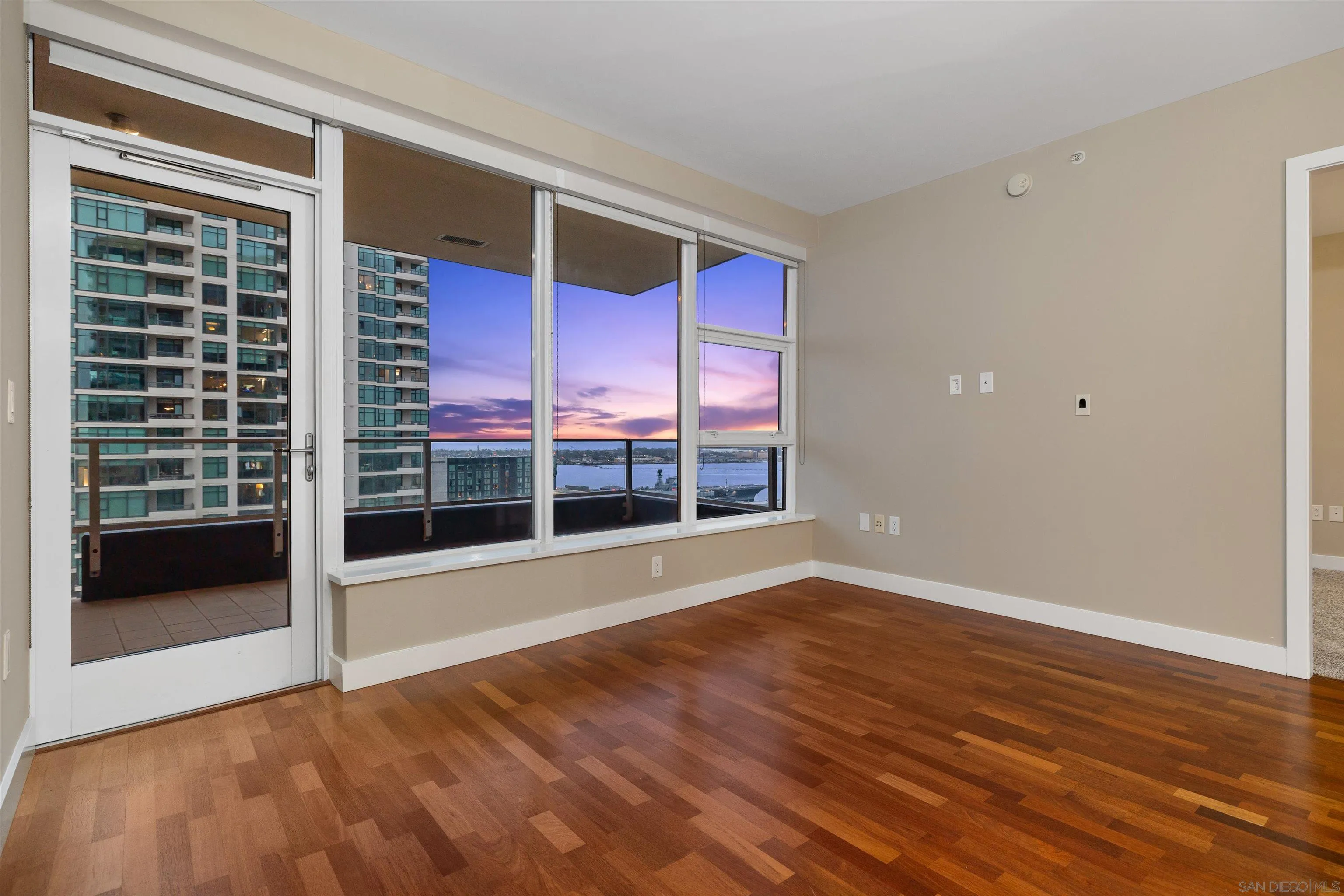 Photo #10: 260015987 Listing: Photo #10