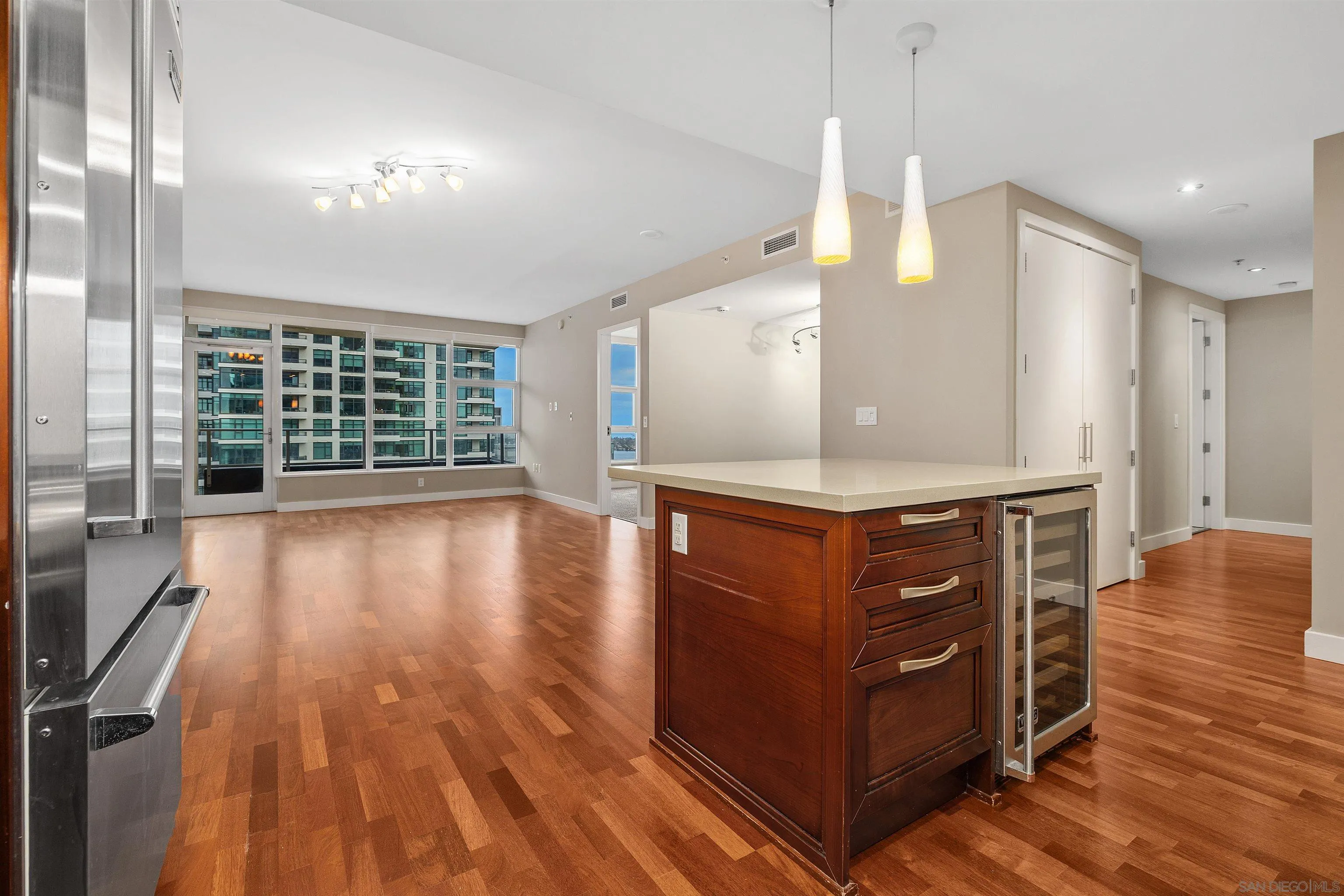 Photo #9: 260015987 Listing: Photo #9
