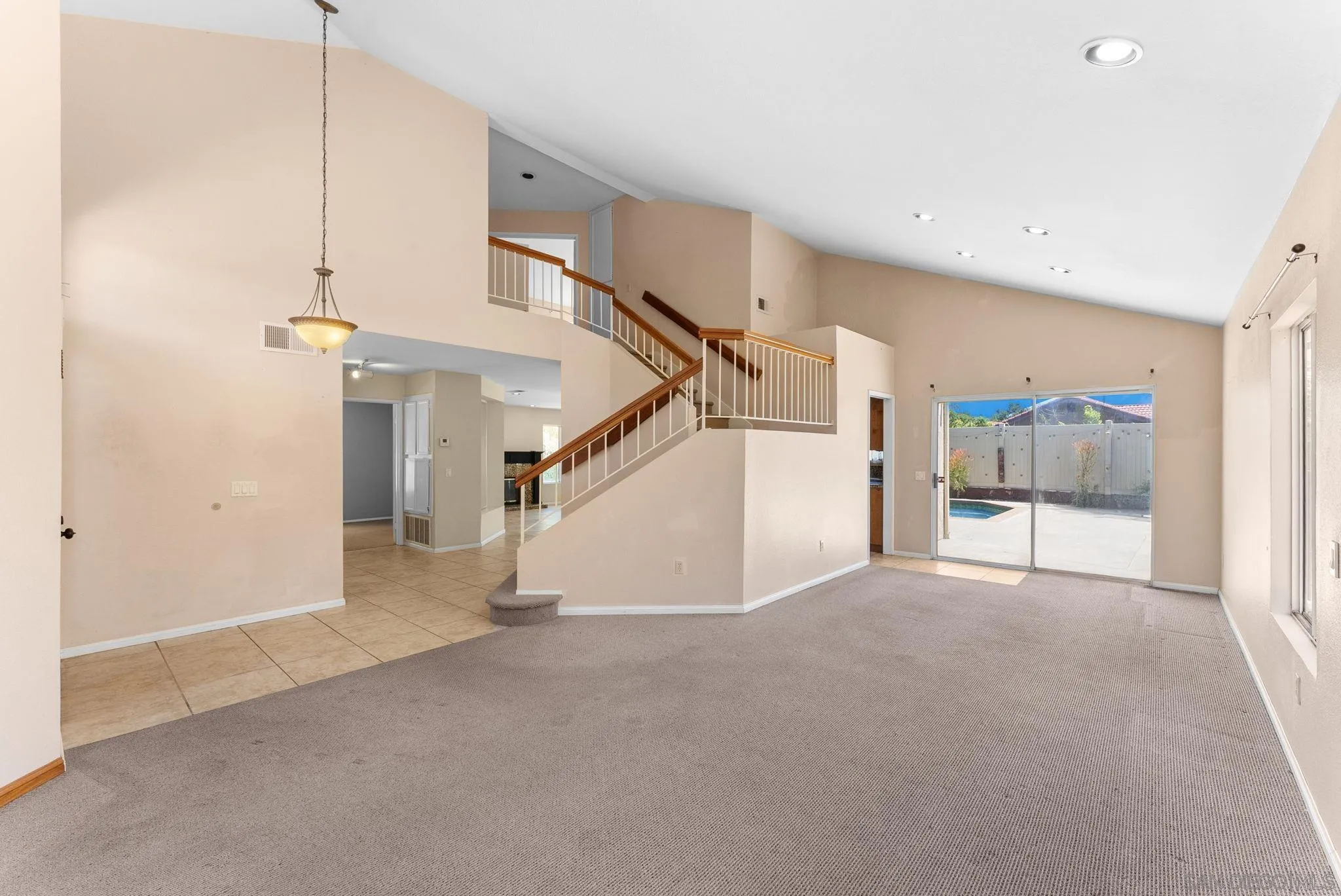 https://cdn.realtyfeed.com/cdn/127/260015996/63c68661e7b87a8f96e0e8b6836ee0ef.webp