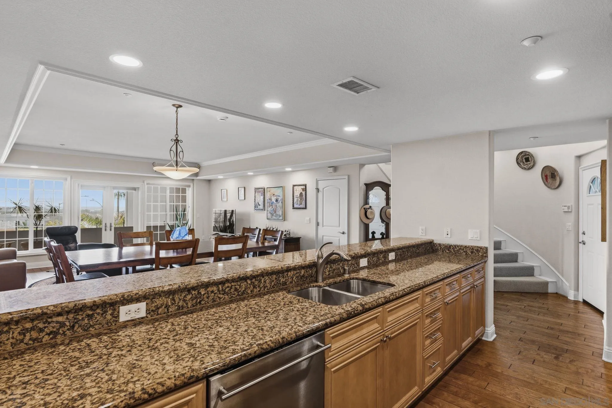 https://cdn.realtyfeed.com/cdn/127/260016002/64359b2e044d01af5e5d79dc86191a5f.webp