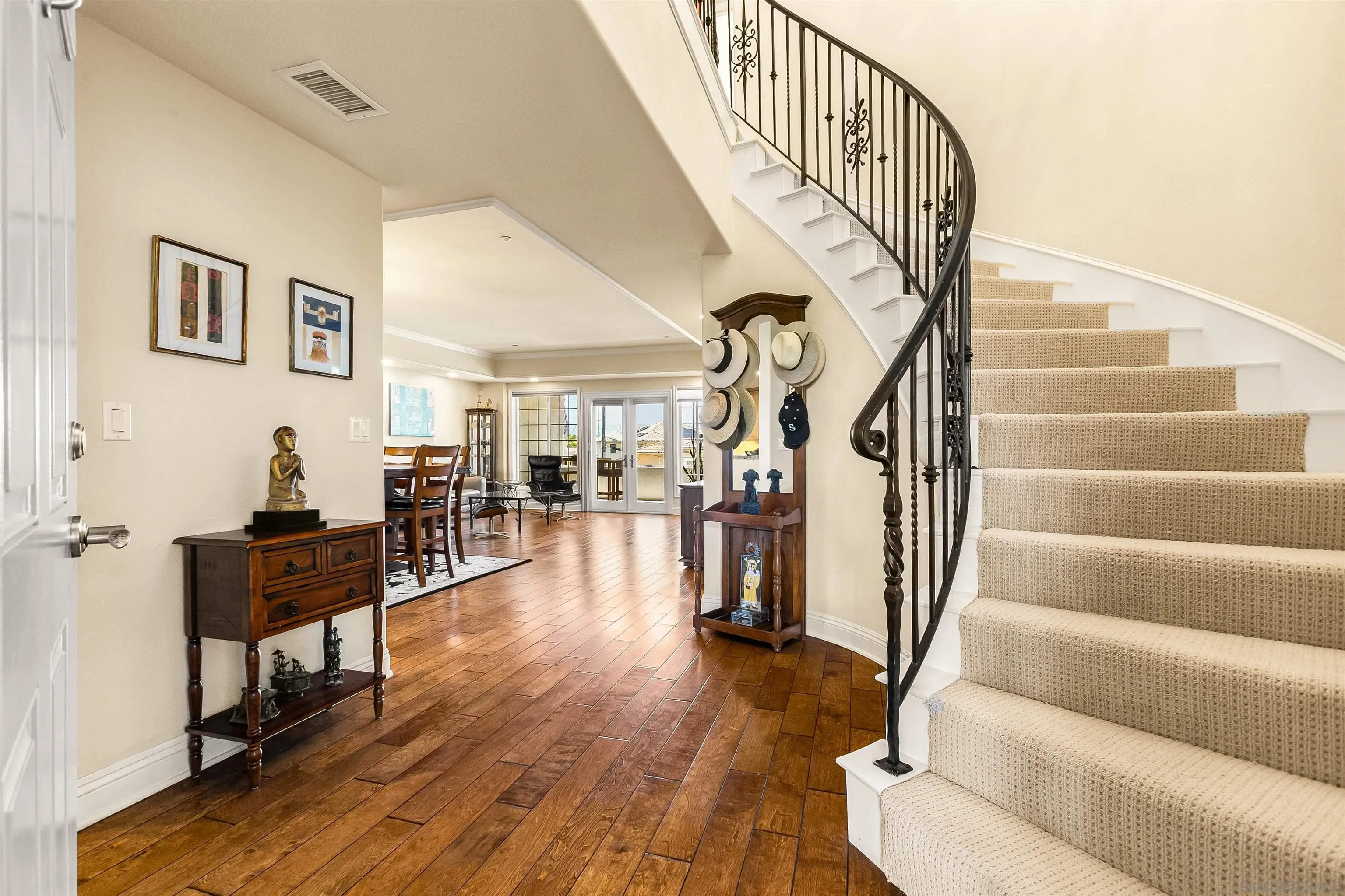 https://cdn.realtyfeed.com/cdn/127/260016002/707d62cd937ad63c19cd88b174051a97.webp