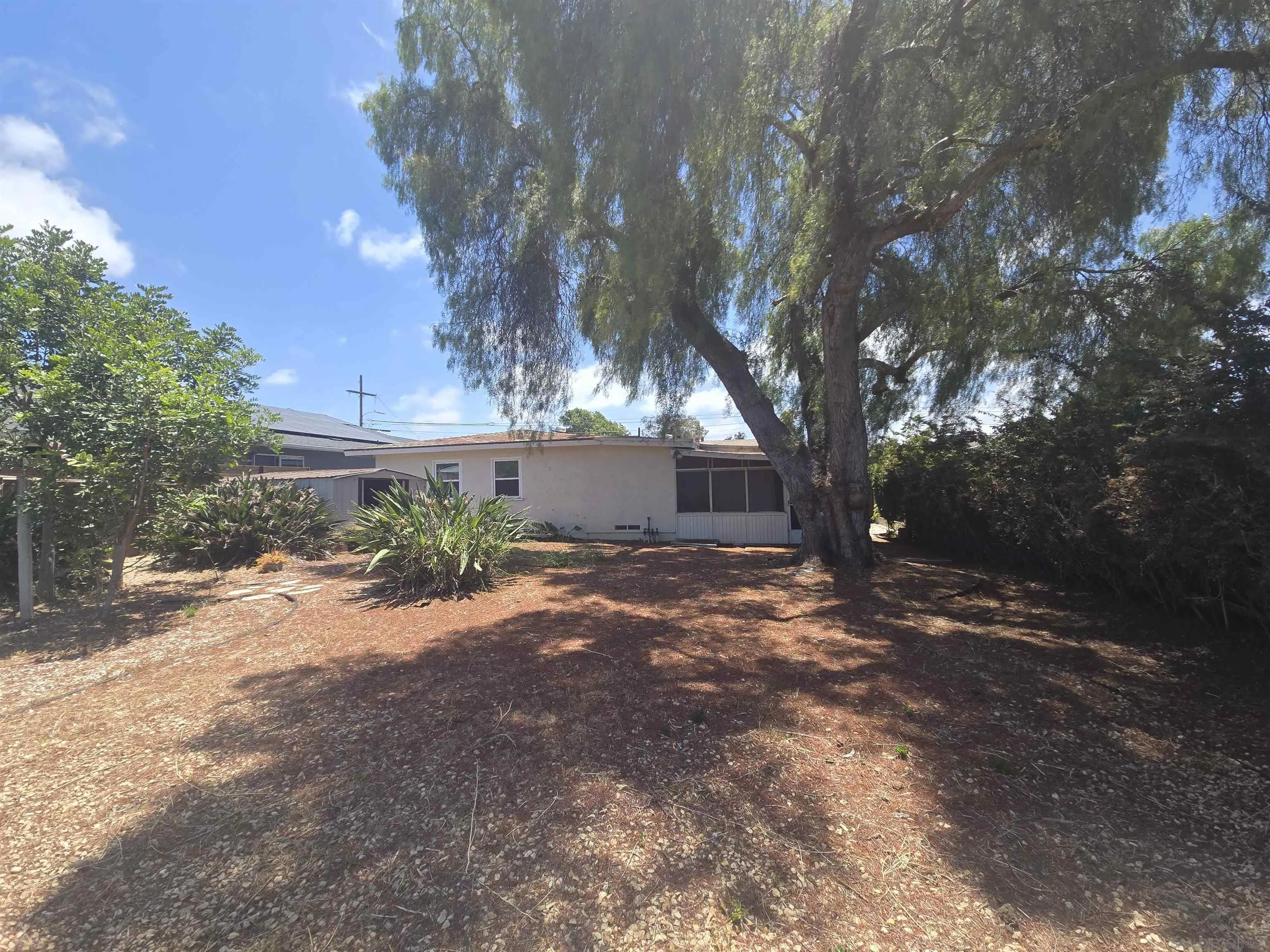 https://cdn.realtyfeed.com/cdn/127/260016005/0bf2e6a6b2299134c6d7cd27dfb36d1d.webp