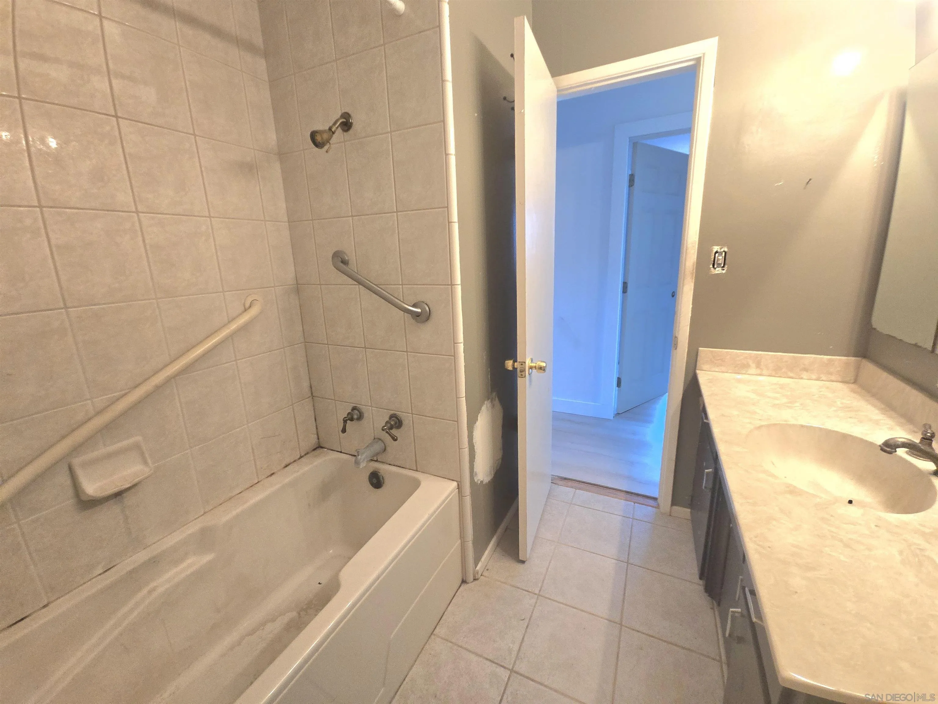 https://cdn.realtyfeed.com/cdn/127/260016005/5903dc9a4a490b84f99dd186617945f1.webp